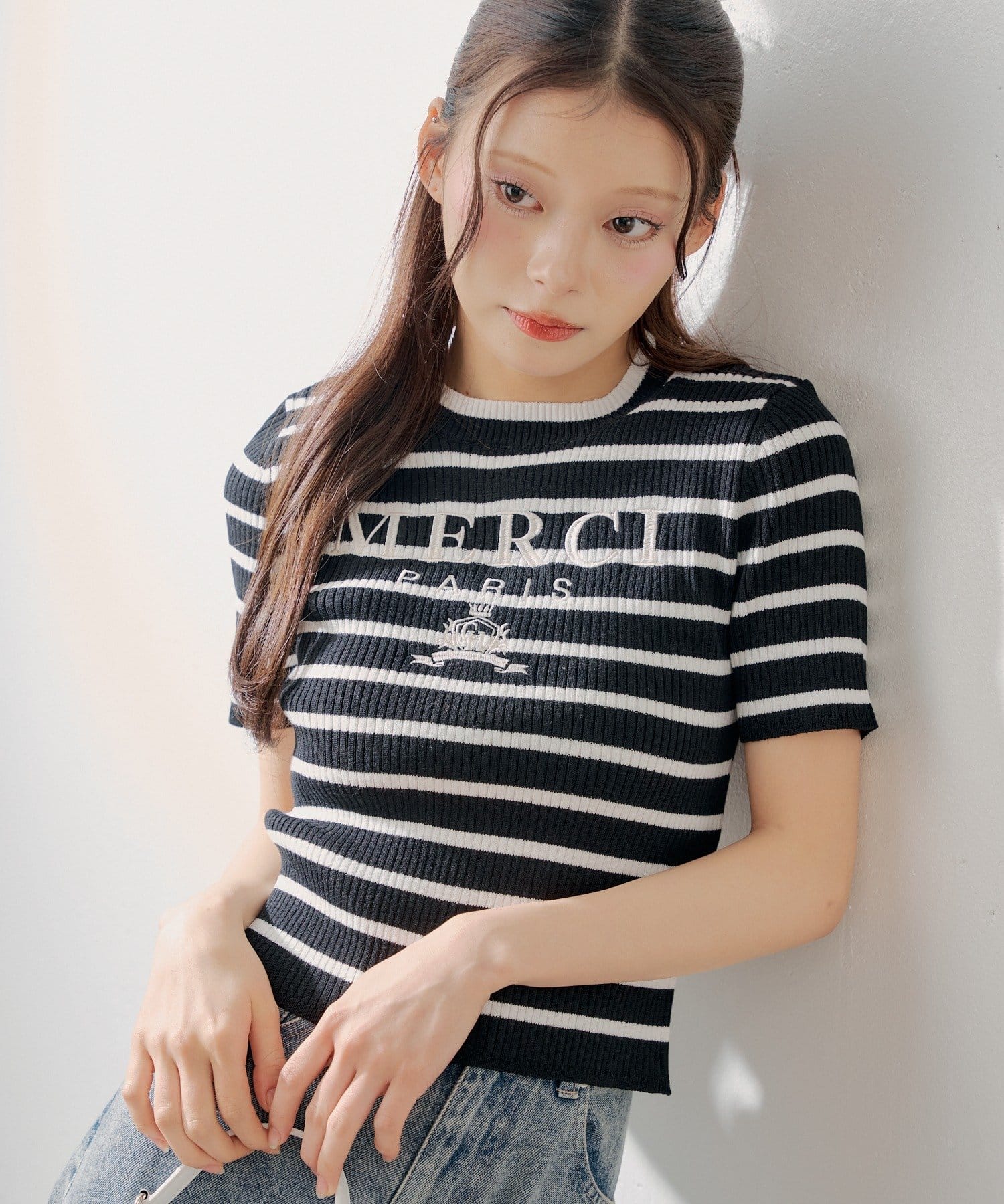 Chico(チコ) 半袖ロゴ刺繍リブニット