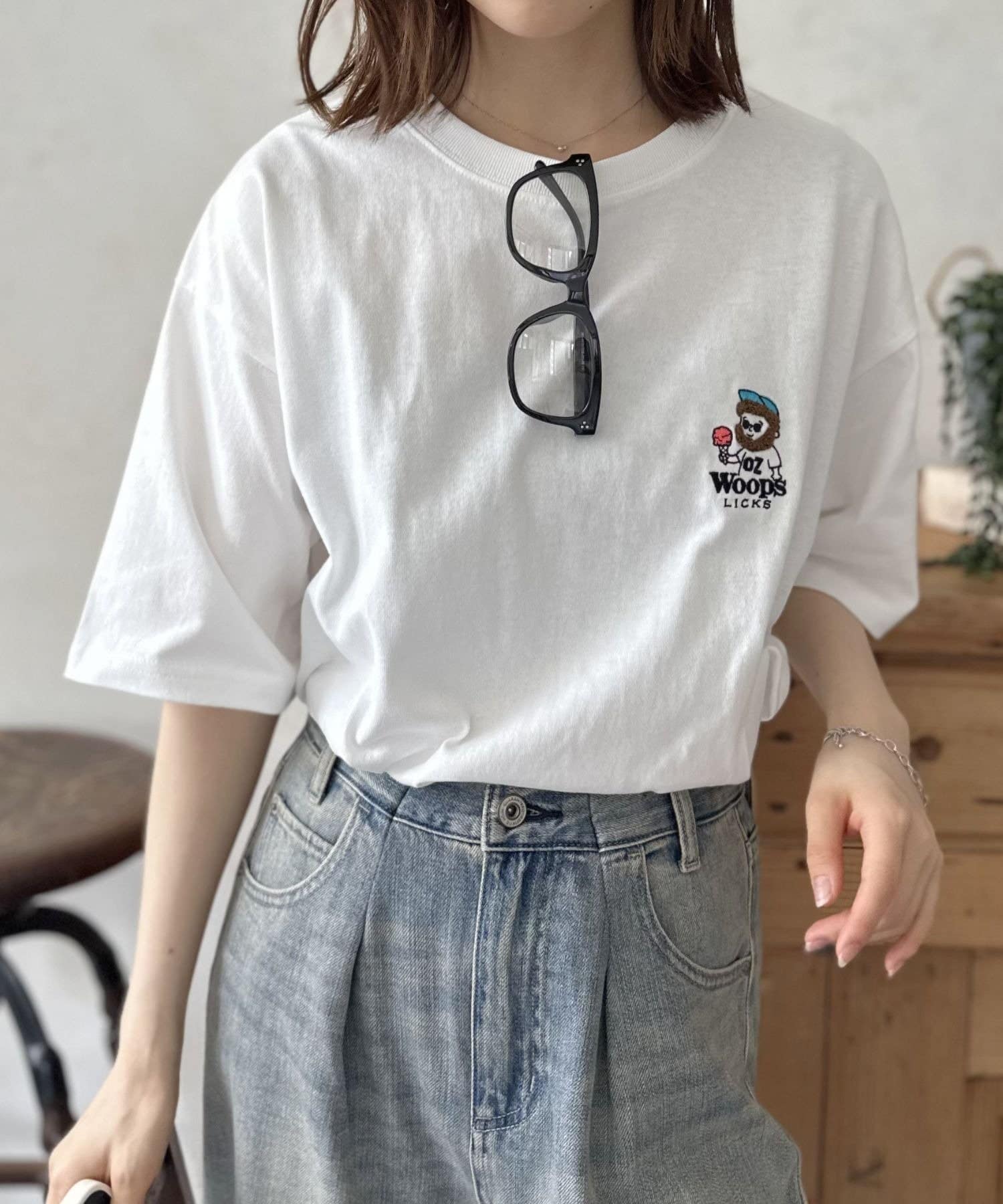 LOCUST(ローカスト) 【ユニセックス】ヒゲオジアイス刺繍T