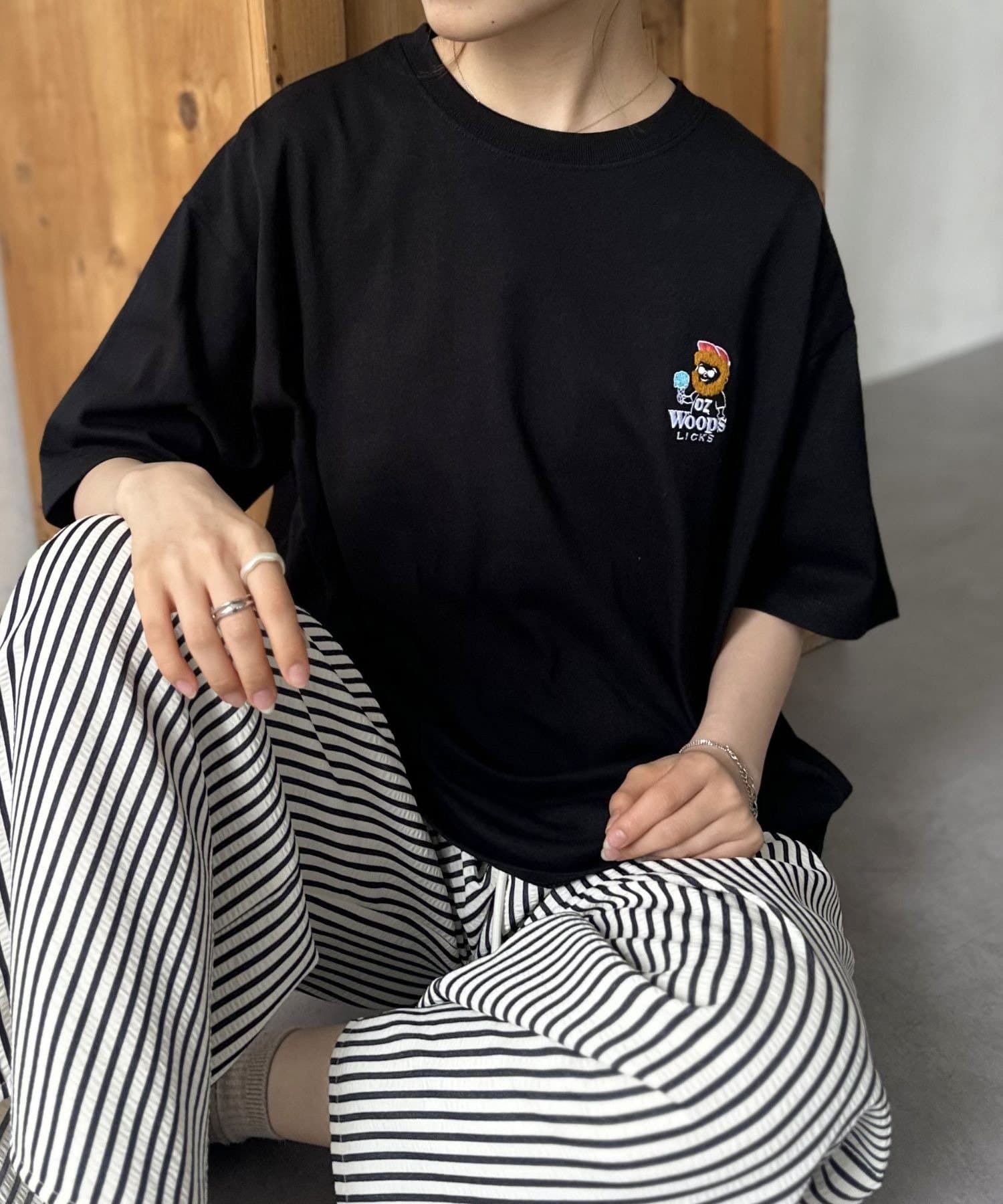 LOCUST(ローカスト) 【ユニセックス】ヒゲオジアイス刺繍T