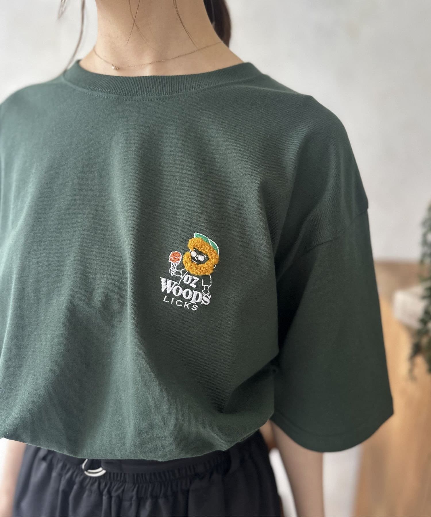 LOCUST(ローカスト) 【ユニセックス】ヒゲオジアイス刺繍T
