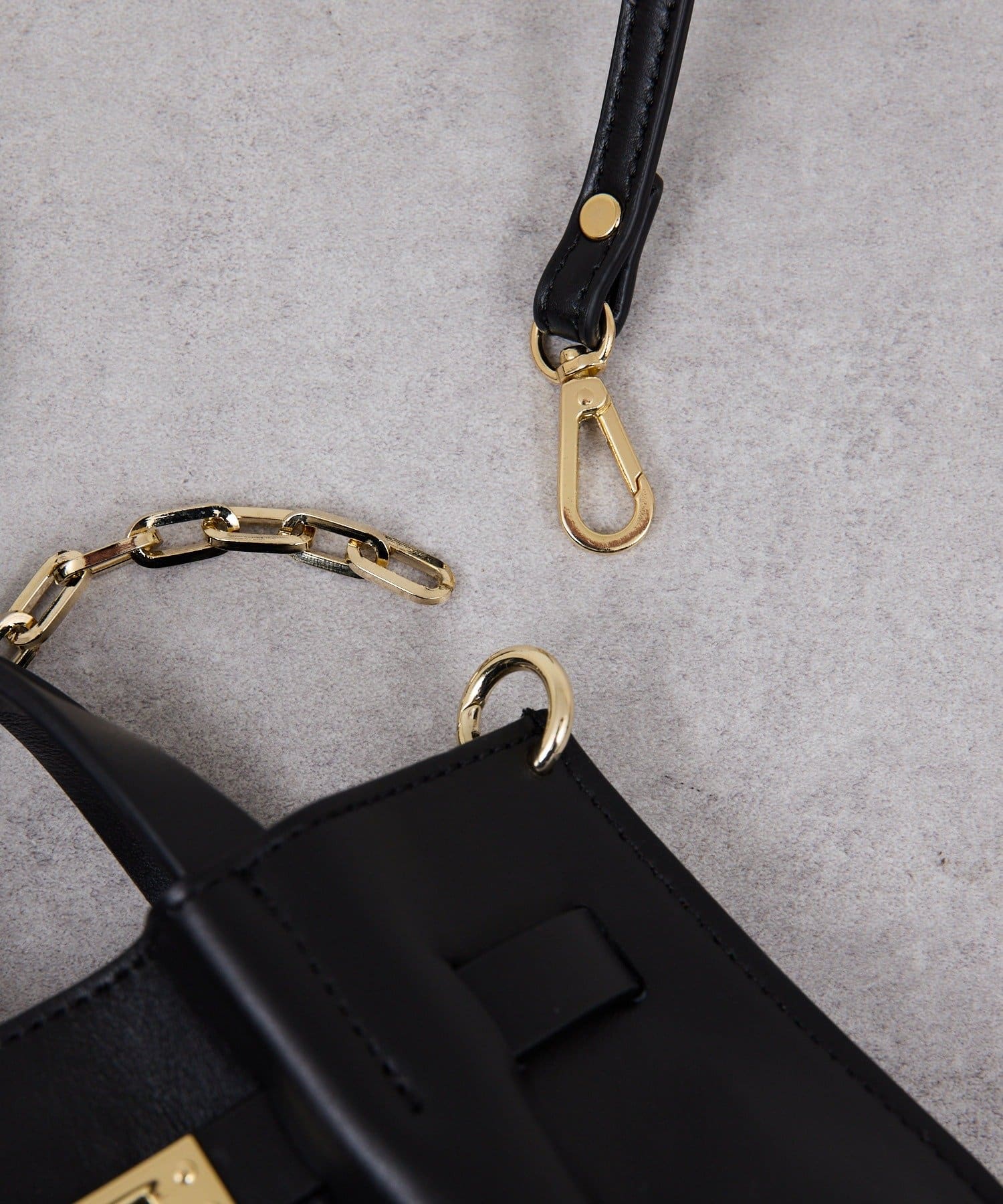 GALLARDAGALANTE(ガリャルダガランテ) 【2.718】レザーチェーンミニバッグ