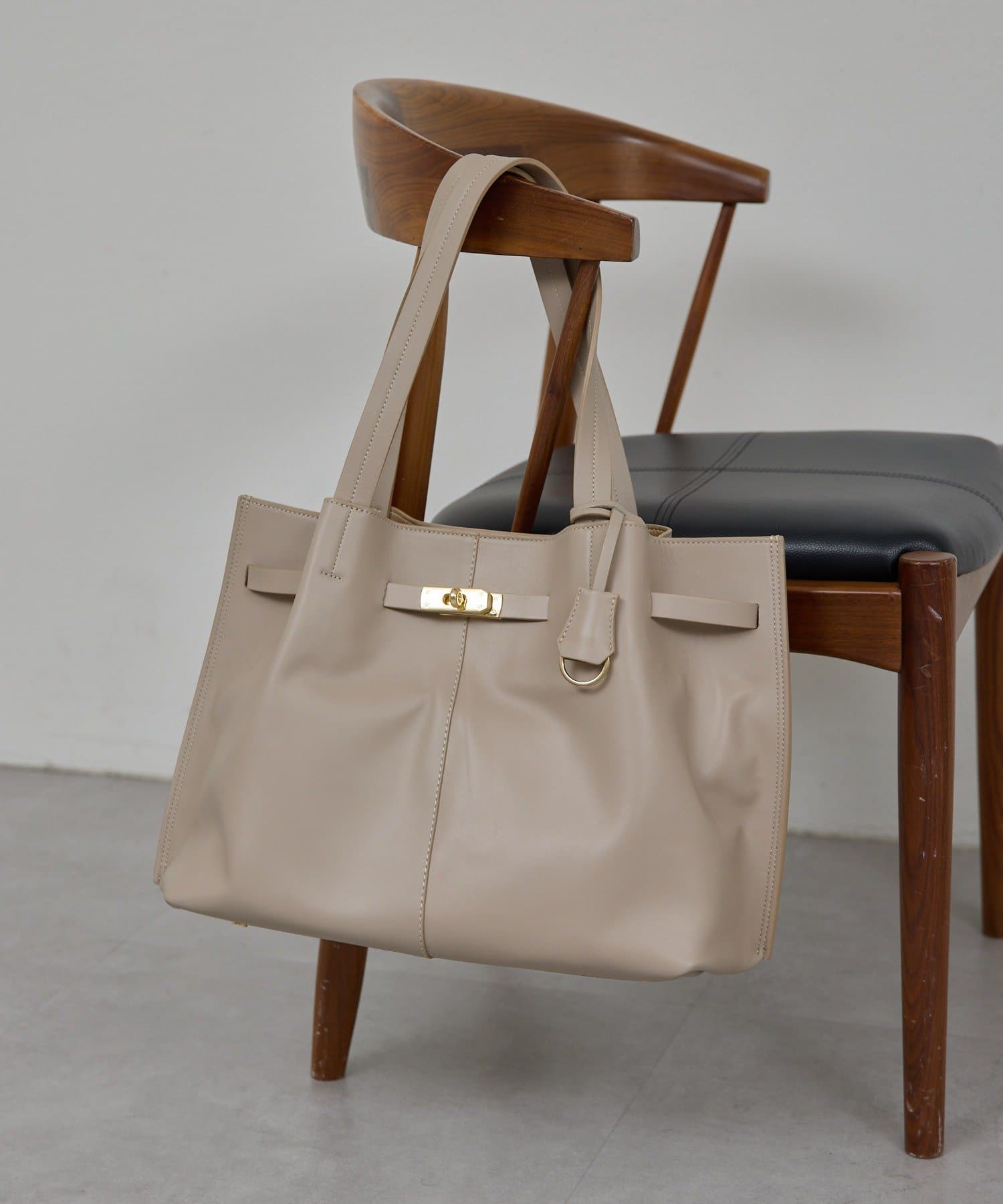 GALLARDAGALANTE(ガリャルダガランテ) 【2.718】レザートートバッグ