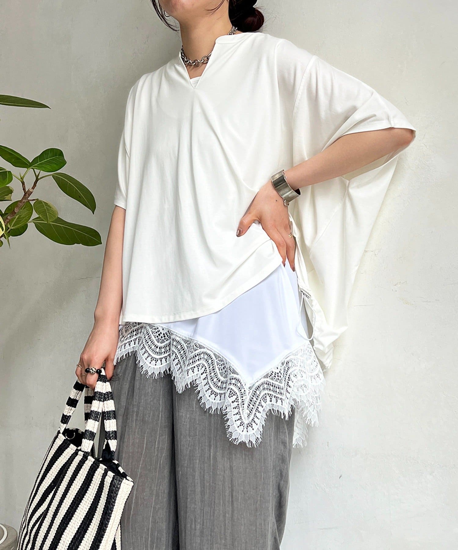 un dix cors(アンディコール) レースヘムノースリチュニック