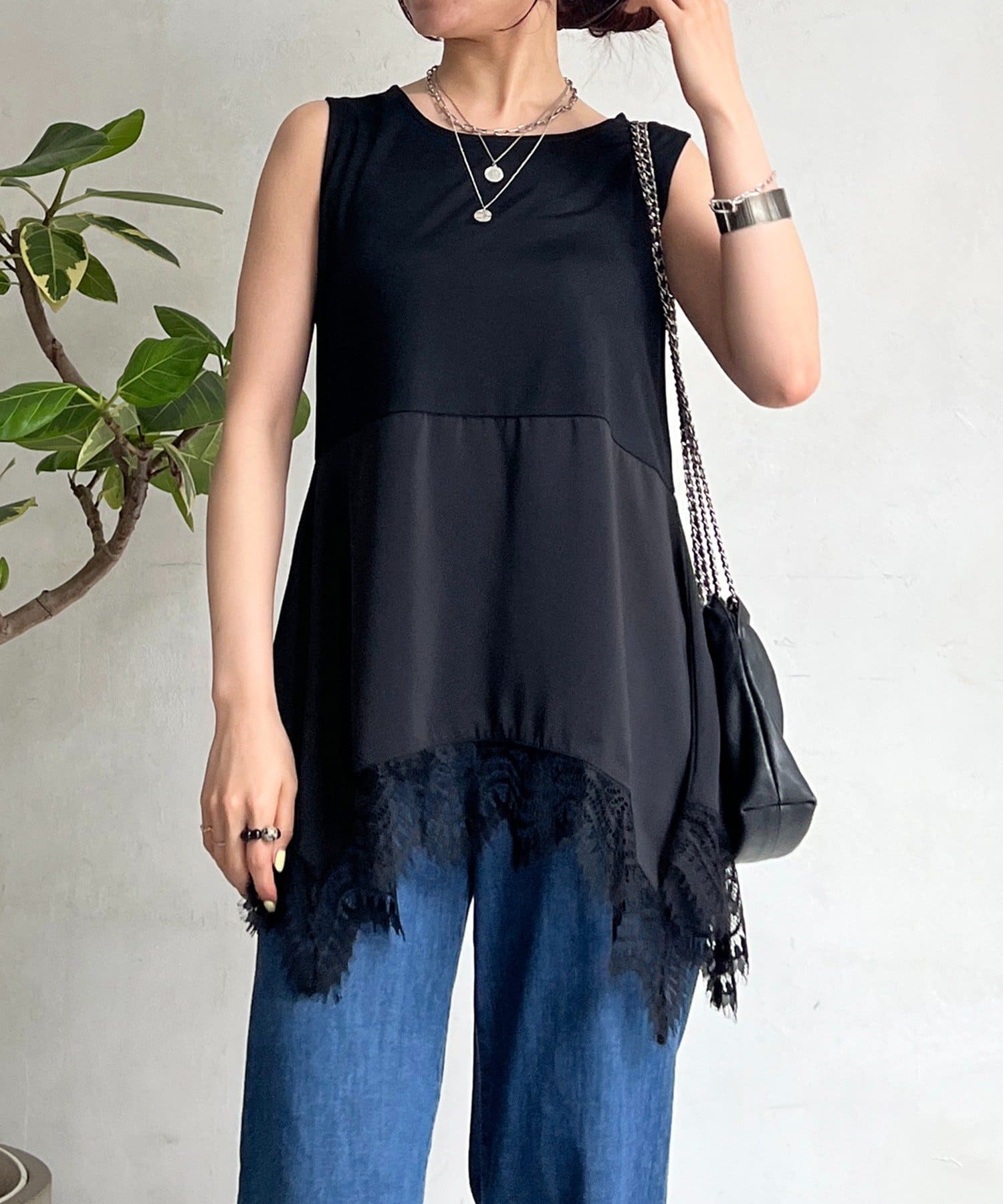 un dix cors(アンディコール) レースヘムノースリチュニック