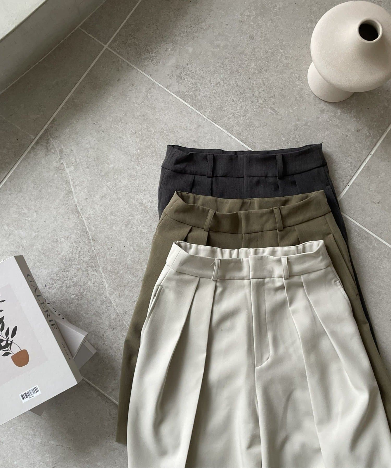 gemeil(ジェムイル) 【YUKINA企画】タックワイドパンツ (MA-001)