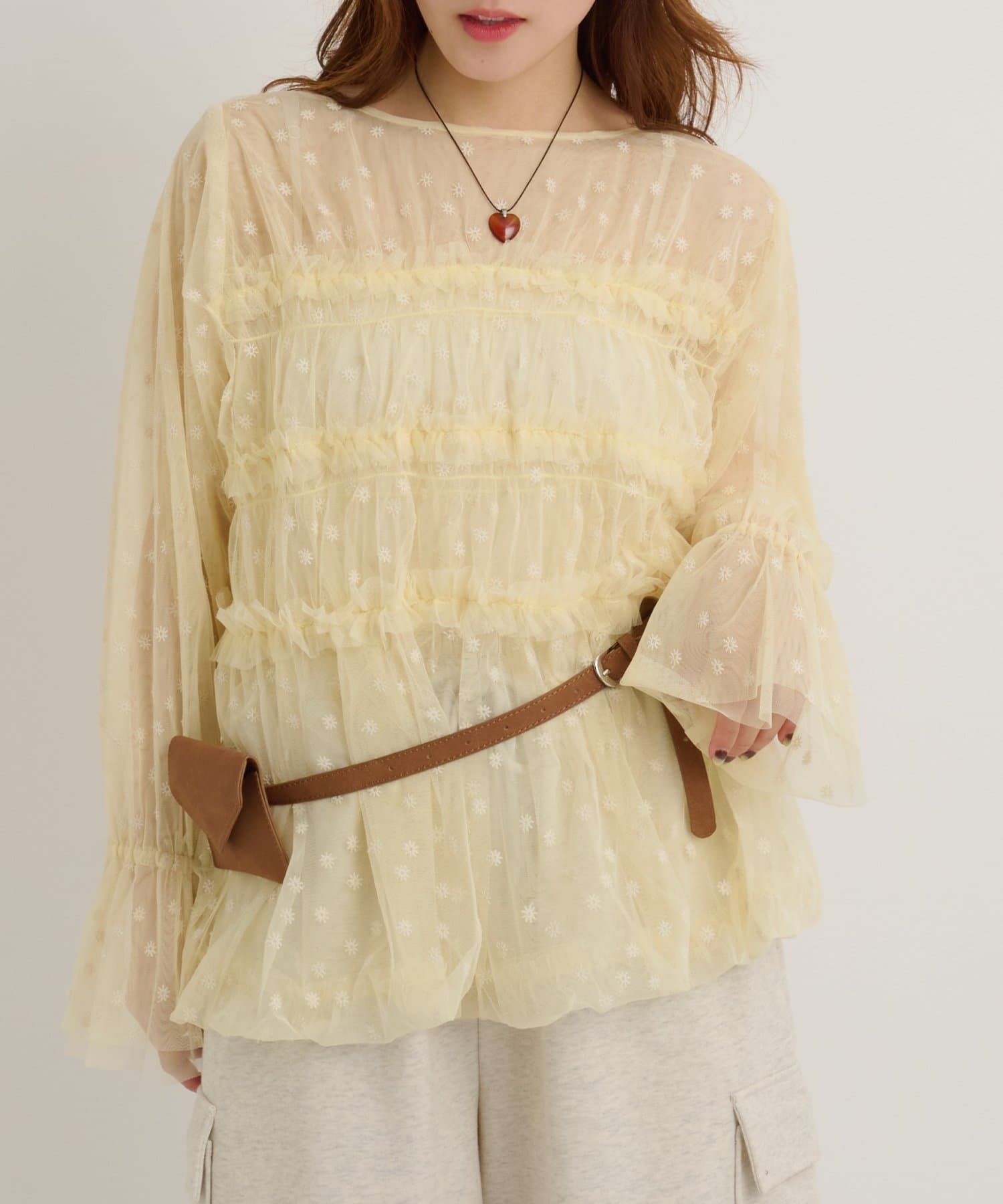 w closet(ダブルクローゼット) フラワー刺繍ブラウス