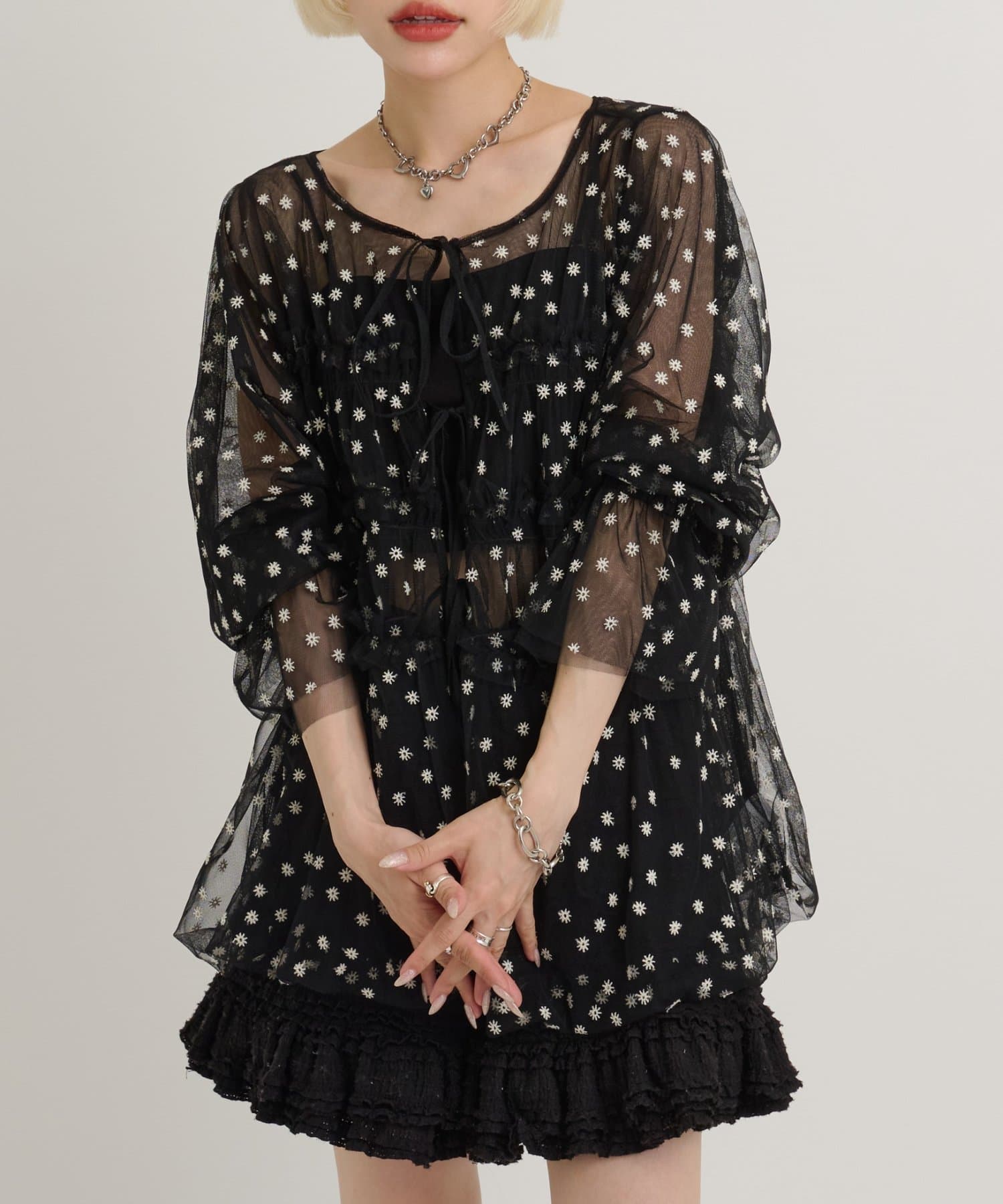 w closet(ダブルクローゼット) フラワー刺繍ブラウス