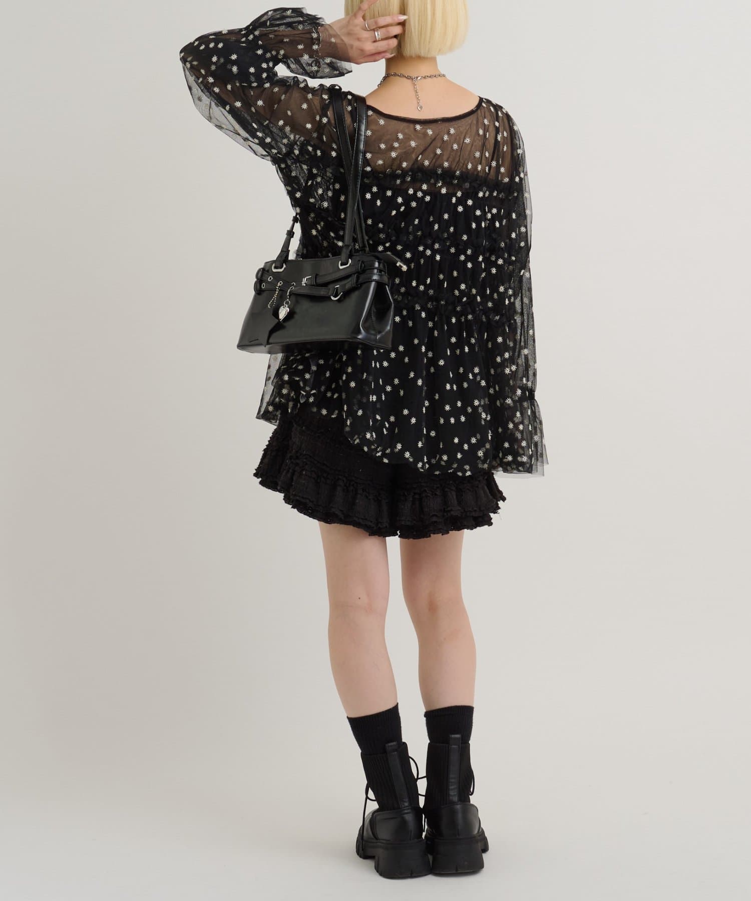 w closet(ダブルクローゼット) フラワー刺繍ブラウス