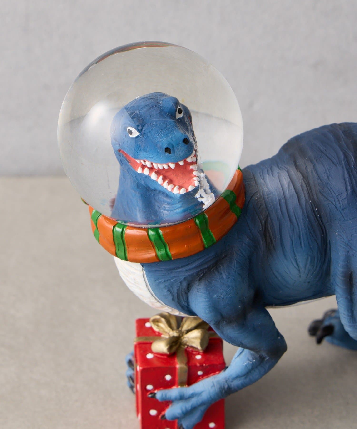BIRTHDAY BAR(バースデイバー) DINOGLOBE RAPTOR 恐竜のスノードーム