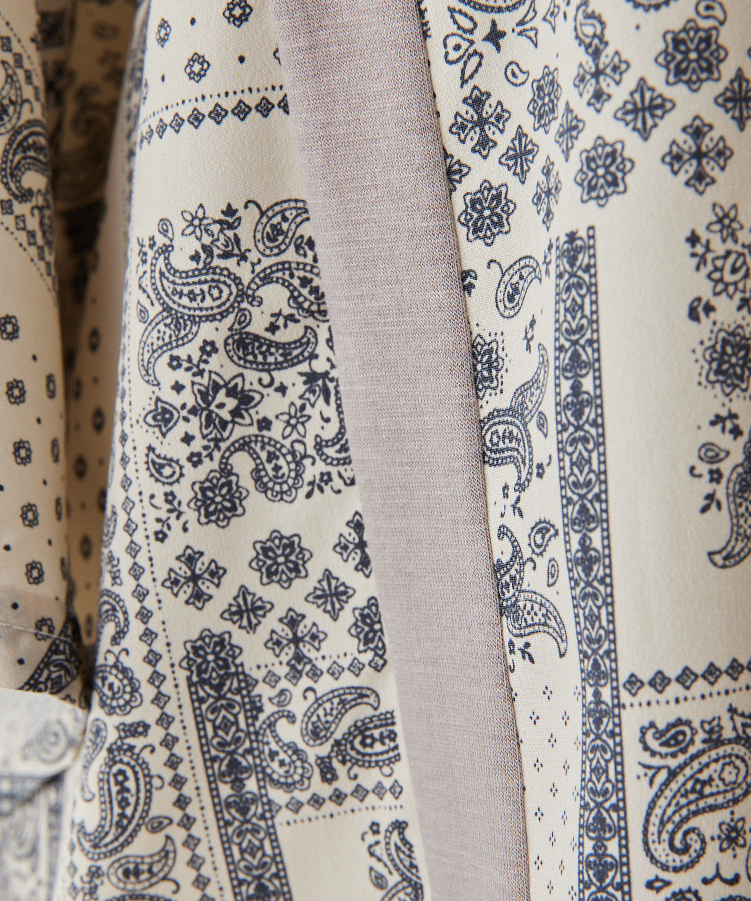 OUTLET(アウトレット) 【ear PAPILLONNER】柄切り替えTシャツ