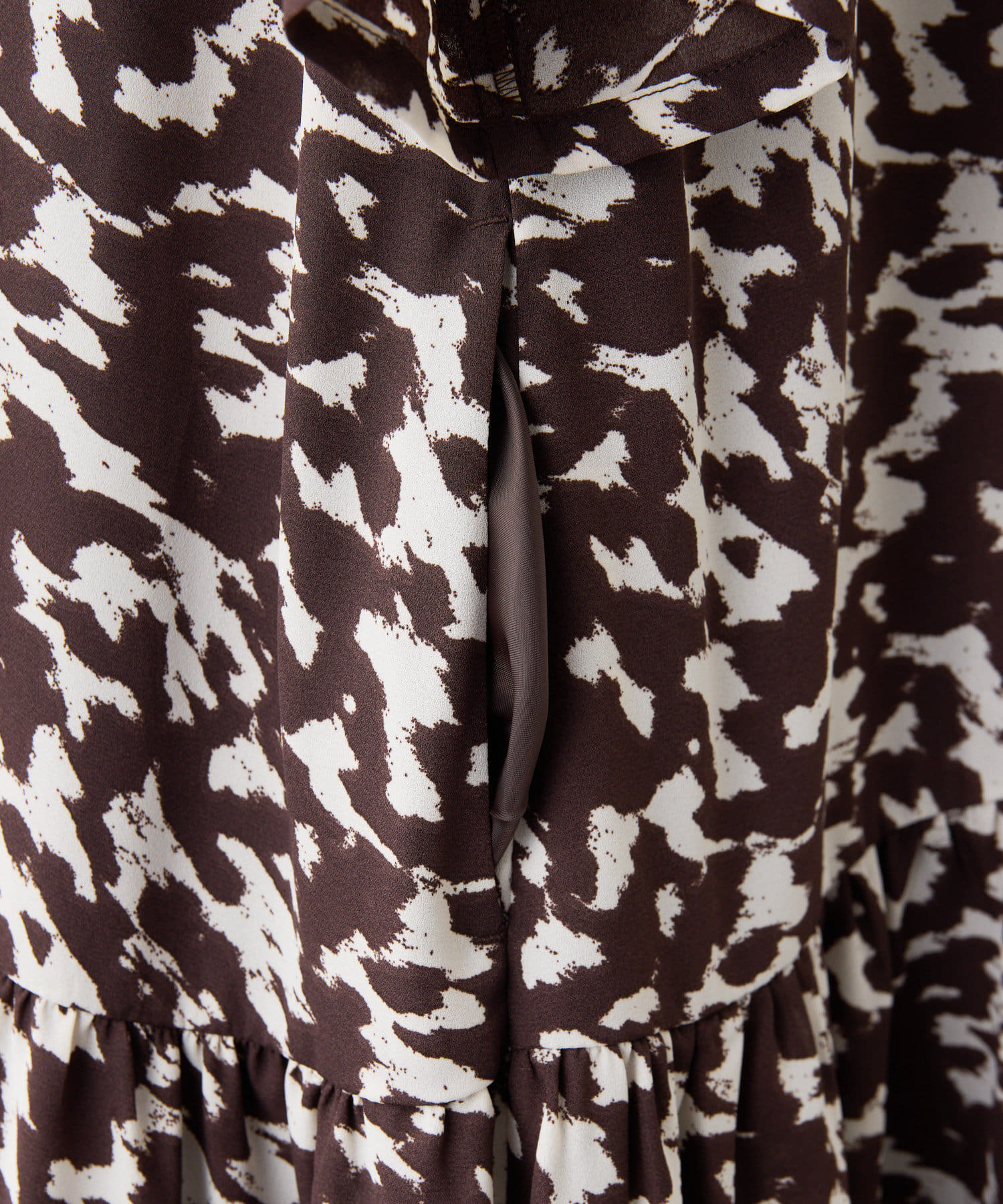 OUTLET(アウトレット) 【ear PAPILLONNER】アシメギャザーワンピース