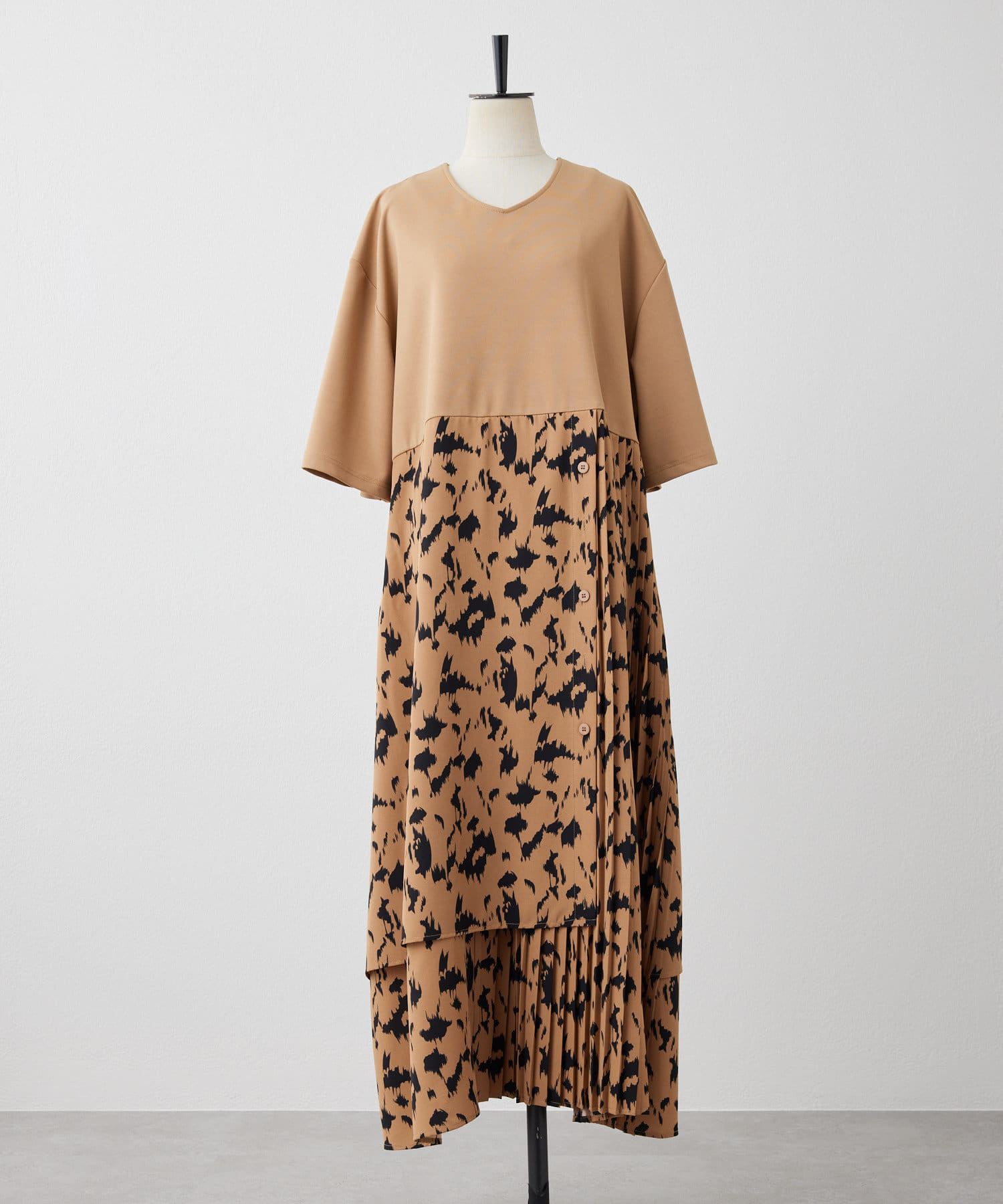 OUTLET(アウトレット) 【ear PAPILLONNER】ラッププリーツワンピース