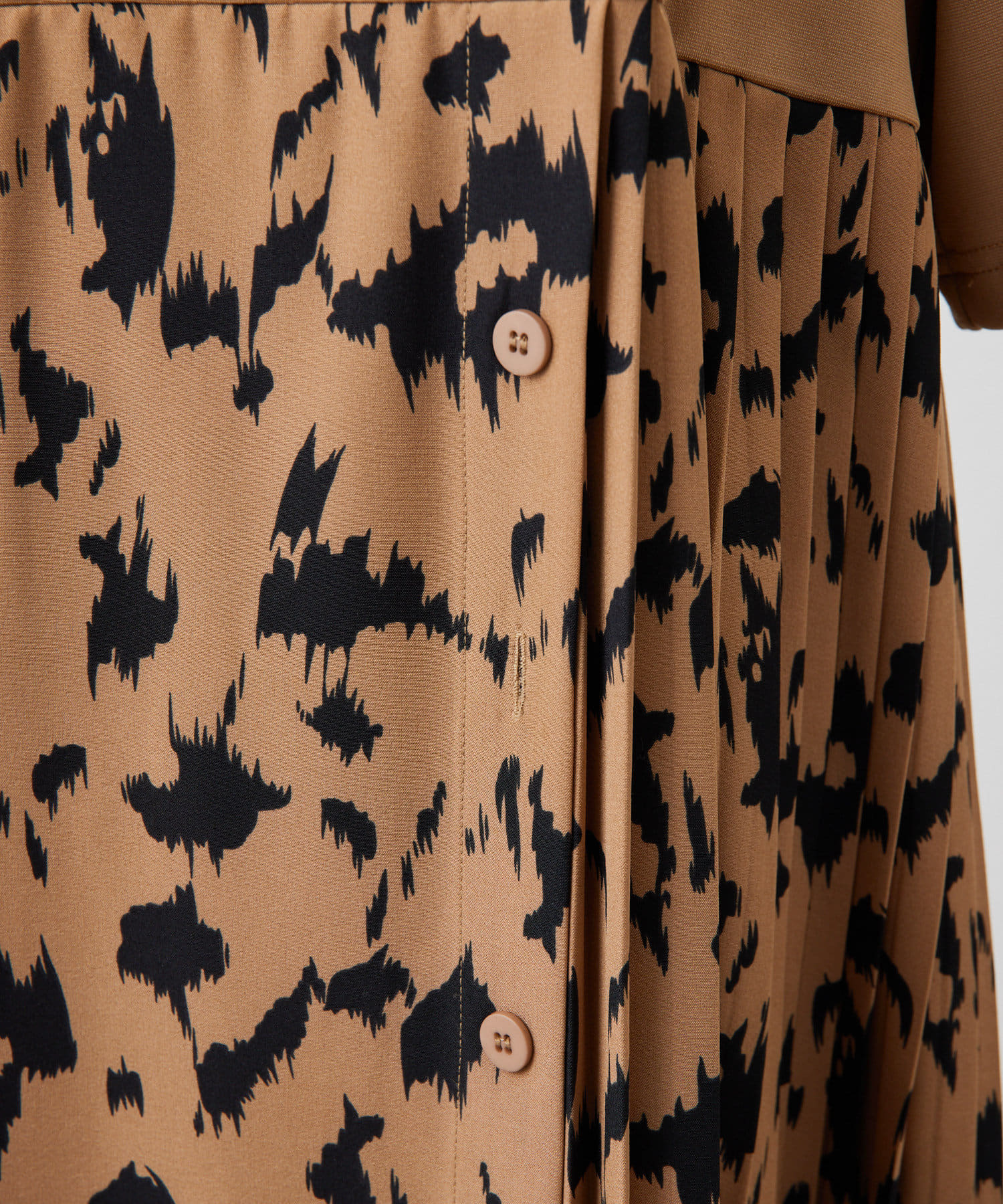 OUTLET(アウトレット) 【ear PAPILLONNER】ラッププリーツワンピース