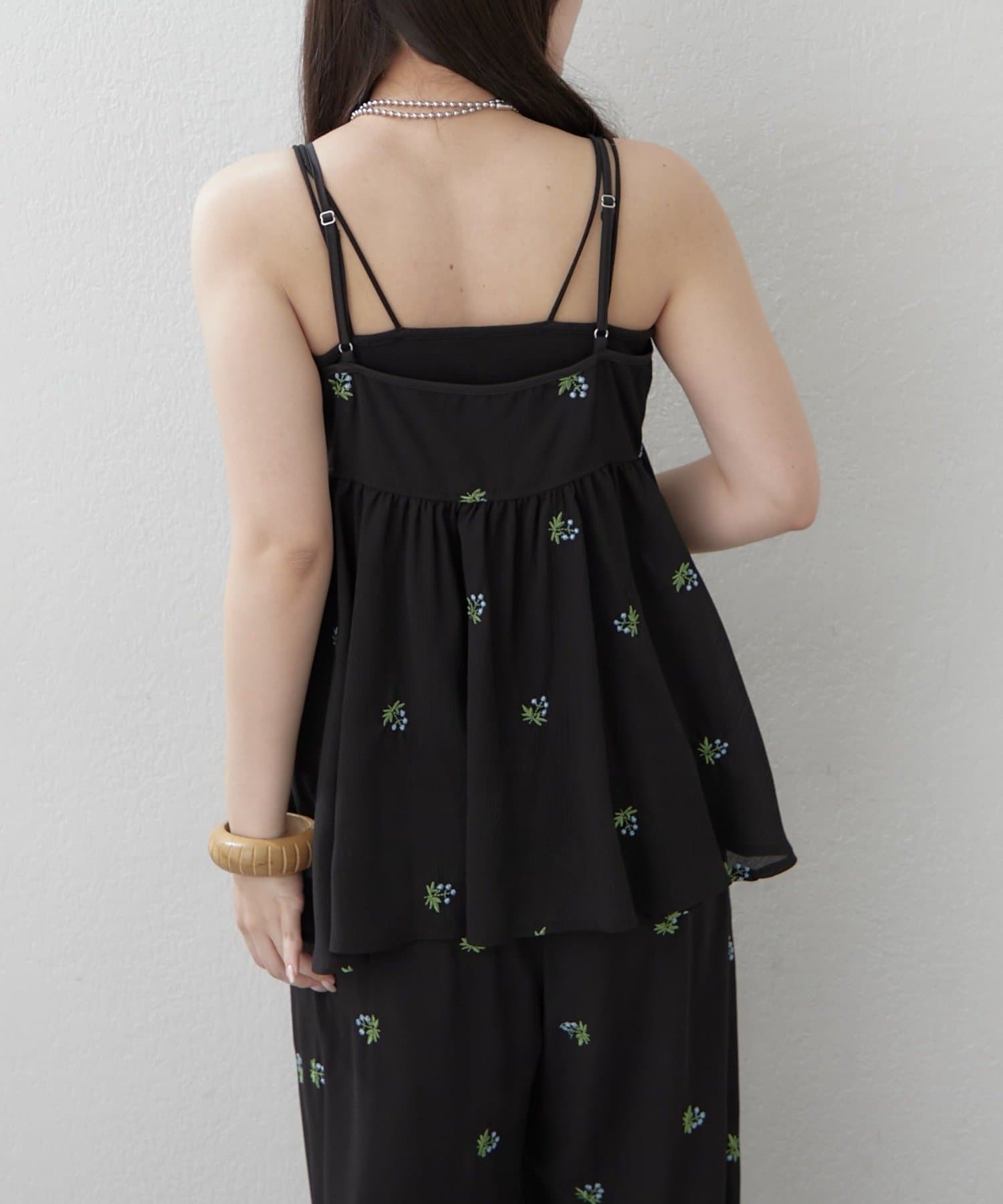 Remind me and forever(リマインドミーアンドフォーエバー) 【SETUP】花刺繍キャミチュニックブラウス