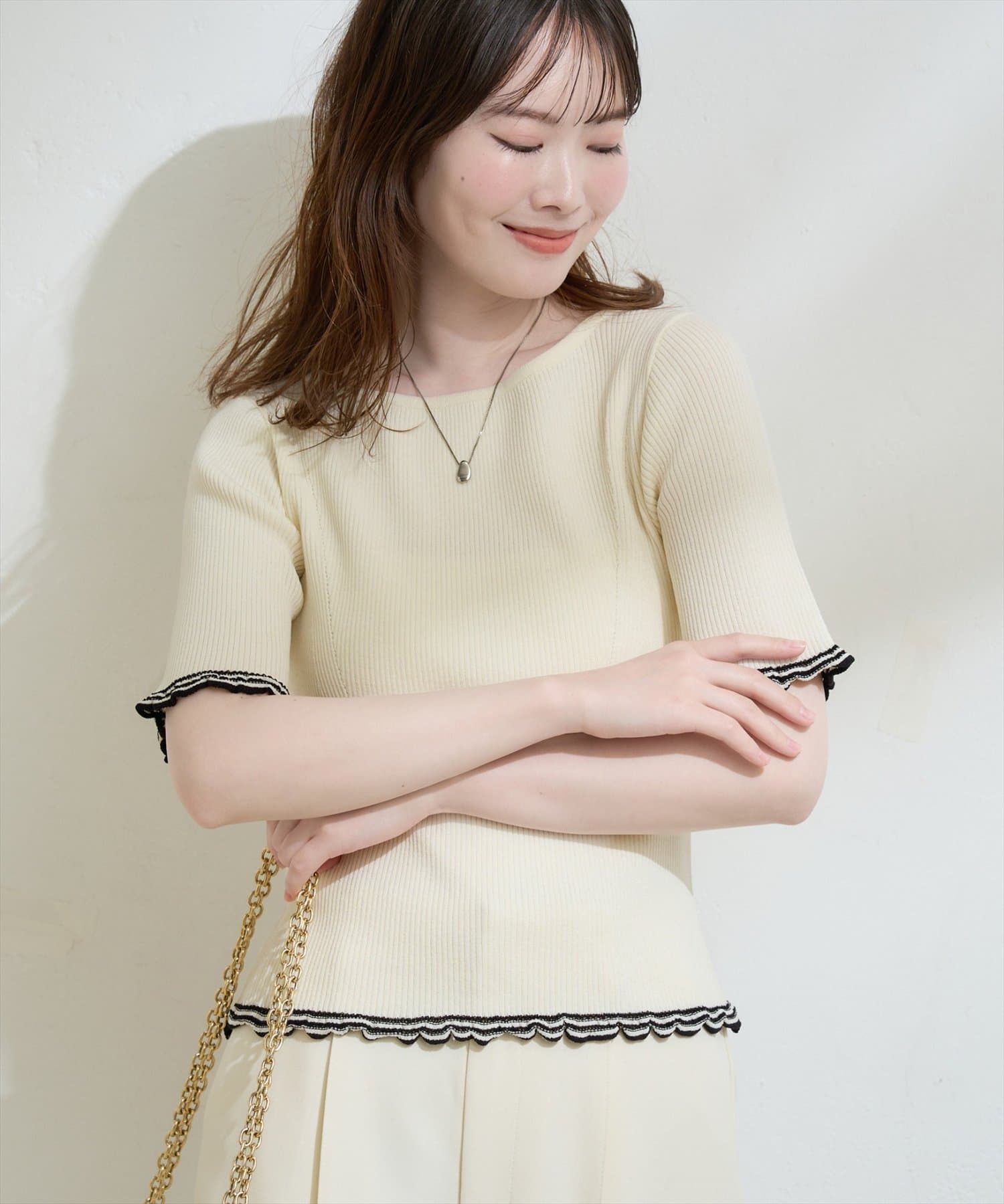 natural couture(ナチュラルクチュール) フリルシアー配色リブニットプルオーバー