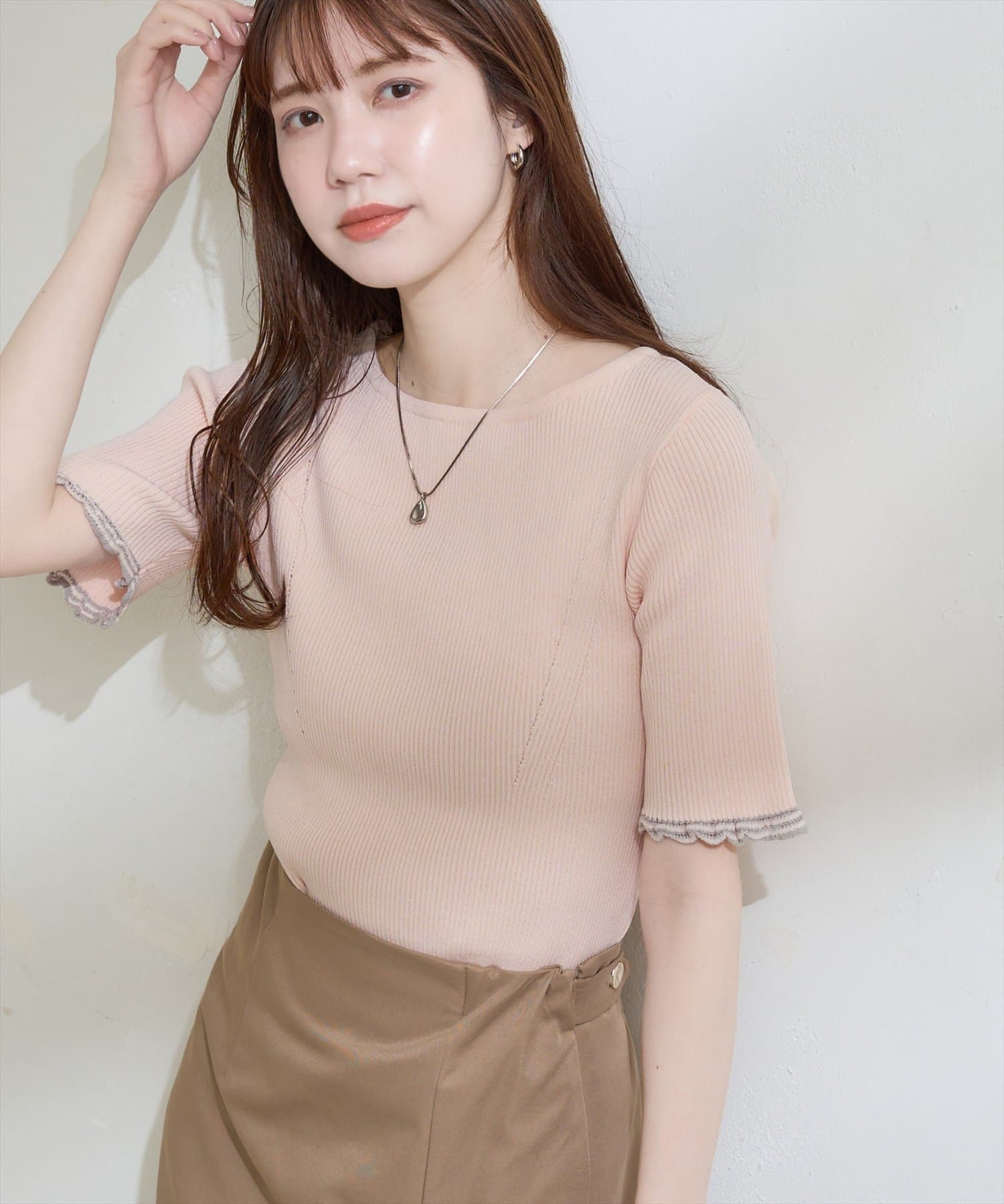 natural couture(ナチュラルクチュール) フリルシアー配色リブニットプルオーバー