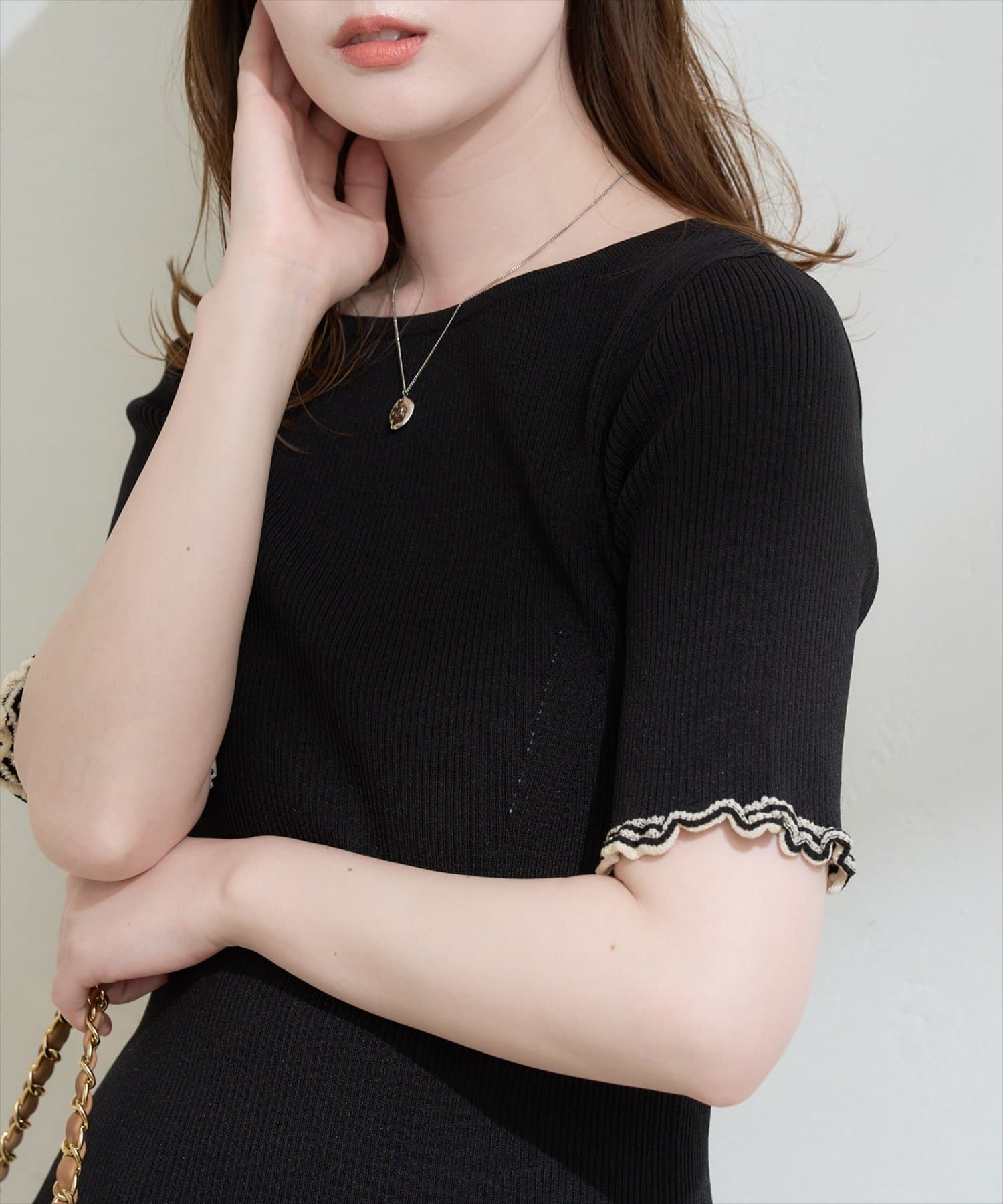 natural couture(ナチュラルクチュール) フリルシアー配色リブニットプルオーバー