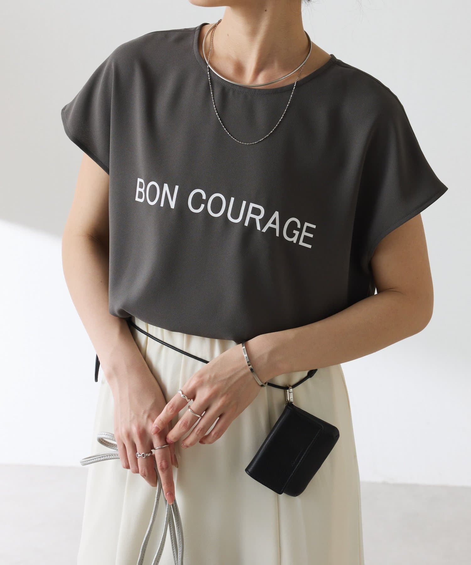 COLLAGE GALLARDAGALANTE(コラージュ ガリャルダガランテ) 【さらっとした着心地】ジョーゼットフレンチロゴTシャツ