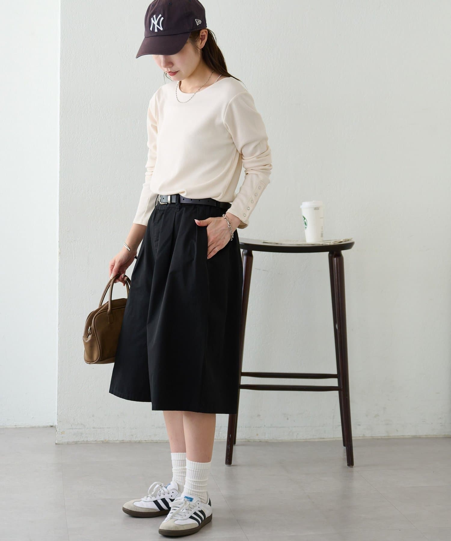 DISCOAT(ディスコート) 【Enlude】コクーンイージーチノハーフパンツ《ユニセックス》