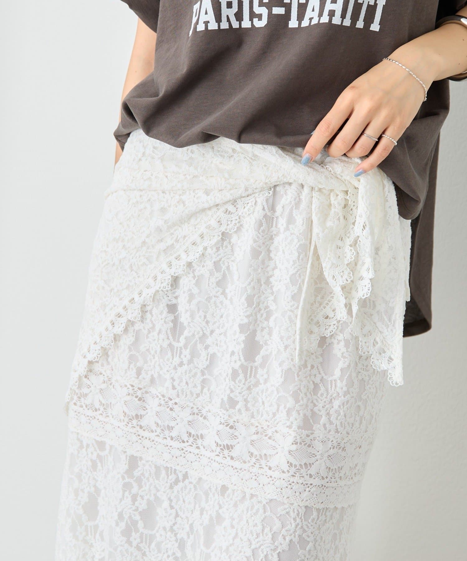 RIVE DROITE(リヴドロワ) 予約【トレンド感抜群！】レースサンカクストール