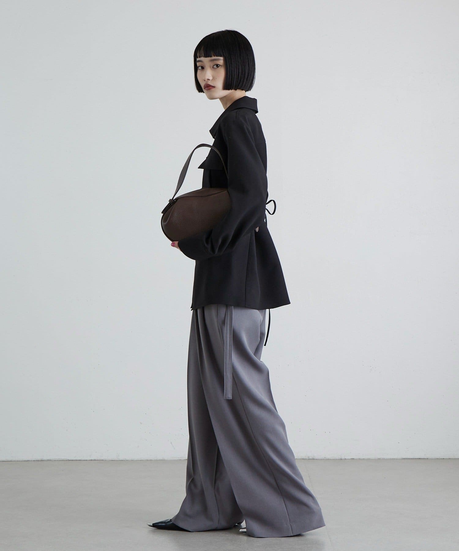 OUTLET(アウトレット) 【Lui's】脇ベルトデザイン2タックパンツ