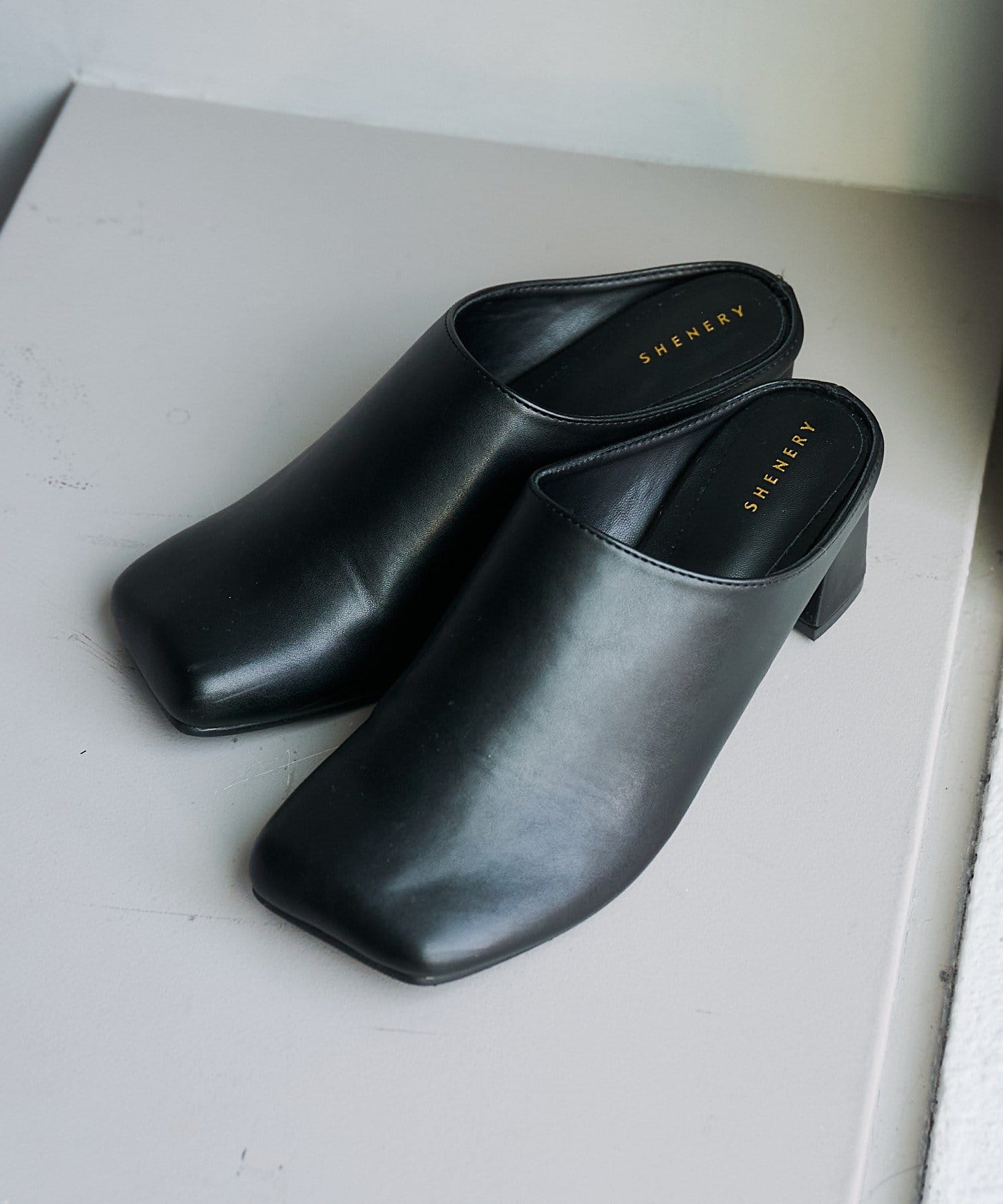 OUTLET(アウトレット) 【SHENERY】スクエアトゥサボ