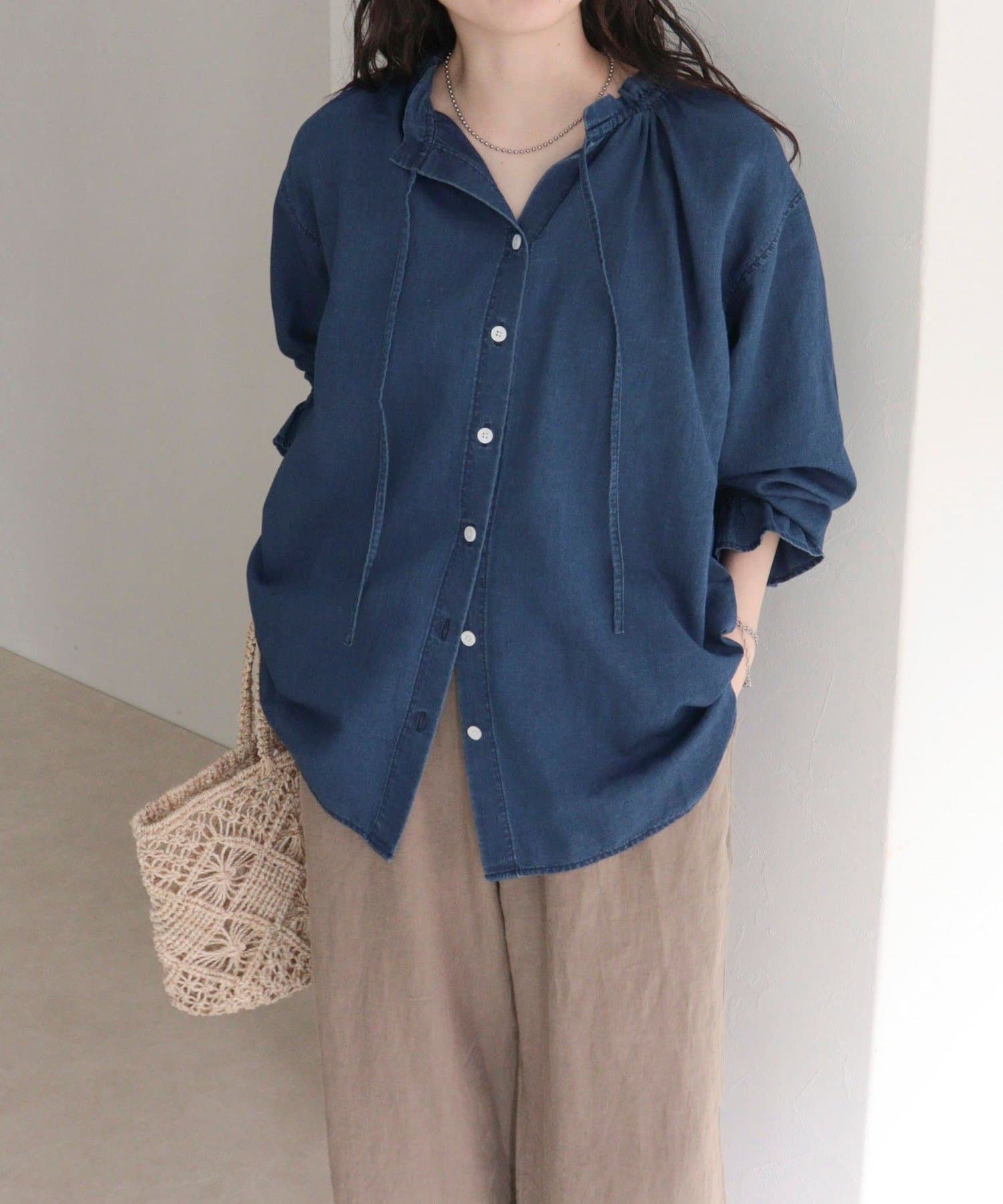 FREDY & GLOSTER(フレディ アンド グロスター) シアーデニムフリルカラーブラウス