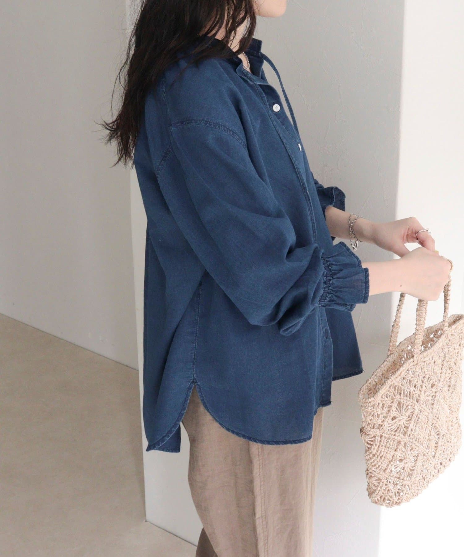 FREDY & GLOSTER(フレディ アンド グロスター) シアーデニムフリルカラーブラウス