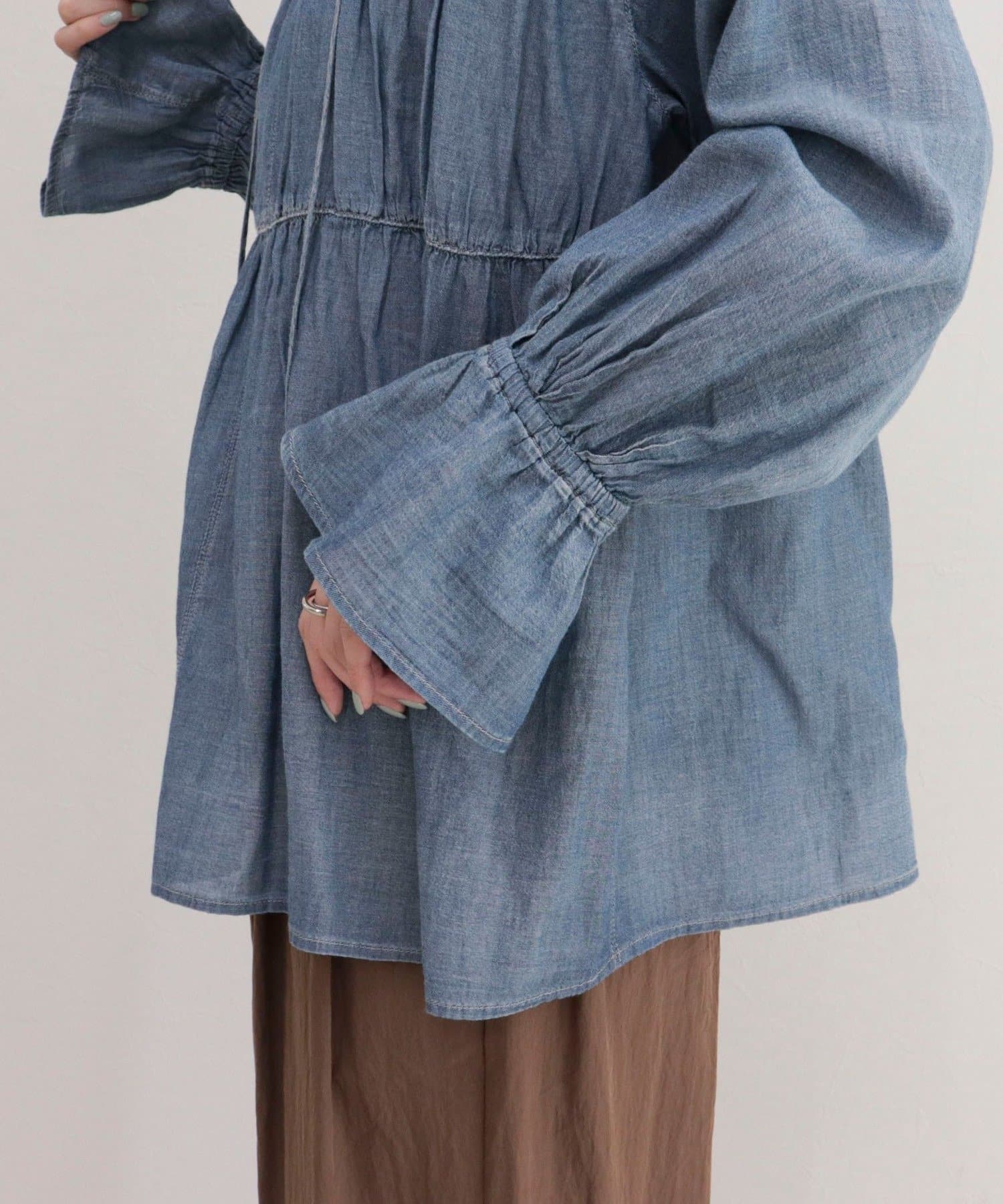 FREDY & GLOSTER(フレディ アンド グロスター) コットンボイルシアーデニムシャーリングブラウス