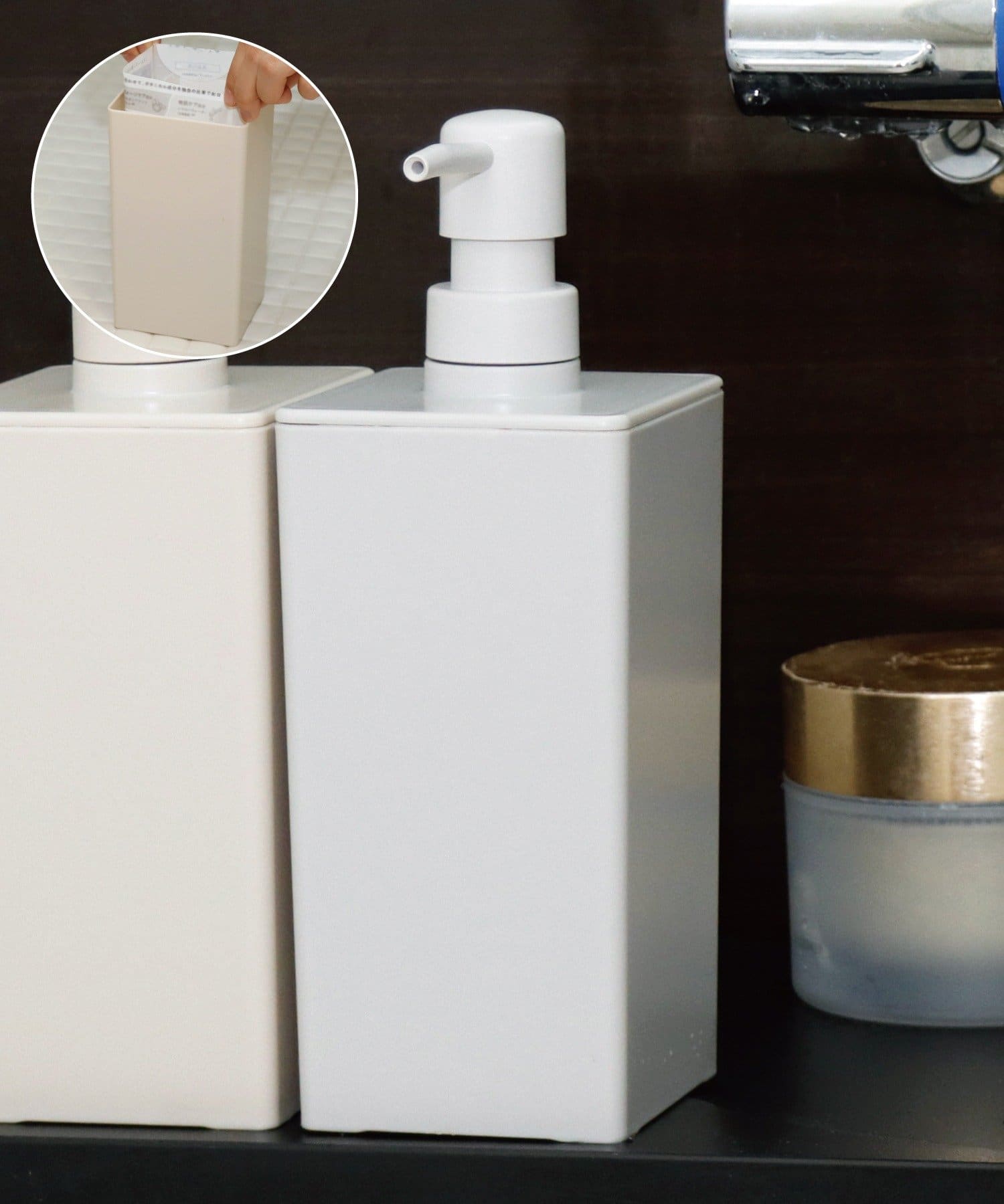 3COINS(スリーコインズ) 袋ごと詰め替えディスペンサー