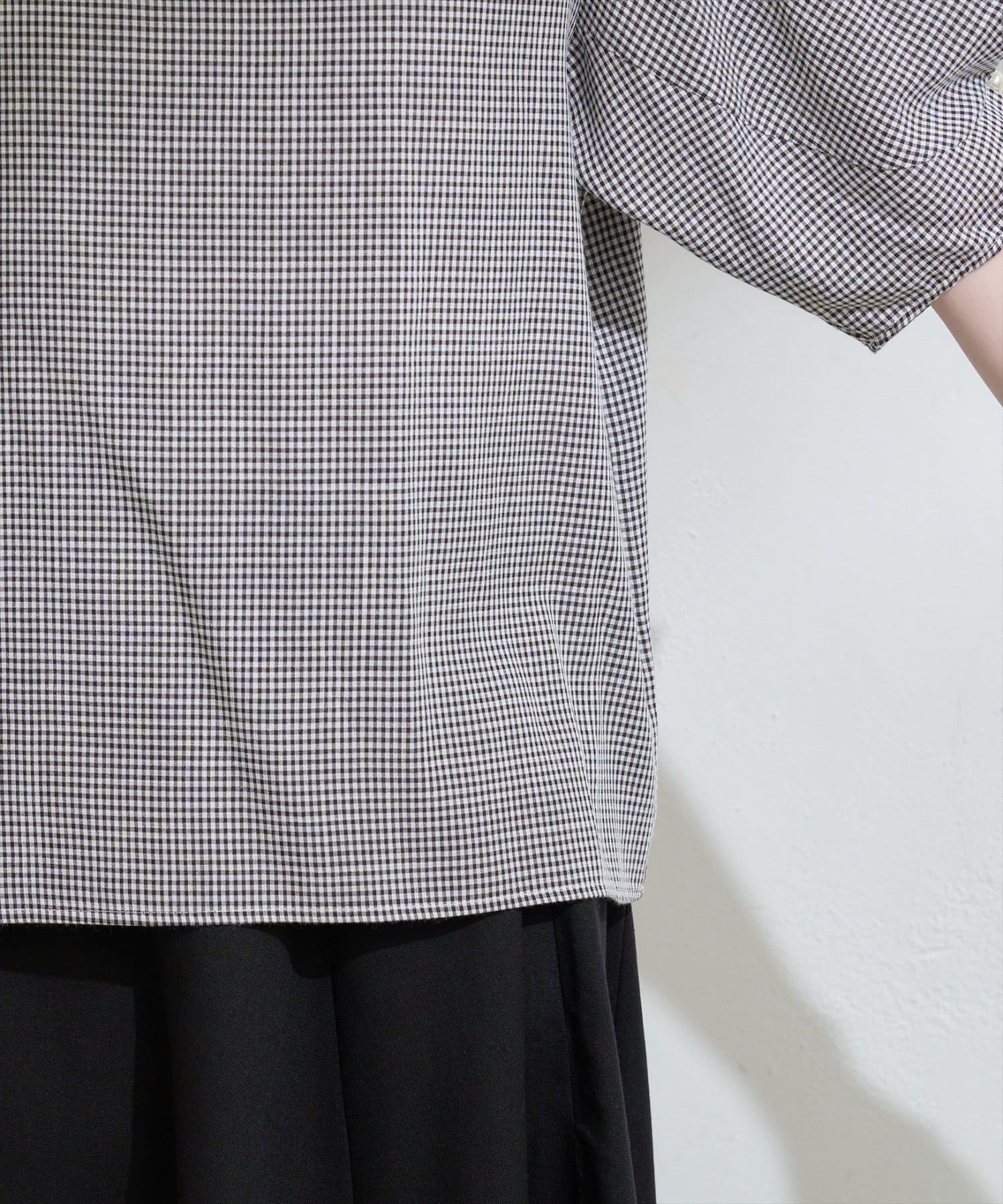 natural couture(ナチュラルクチュール) パール付きタックスリーブブラウス