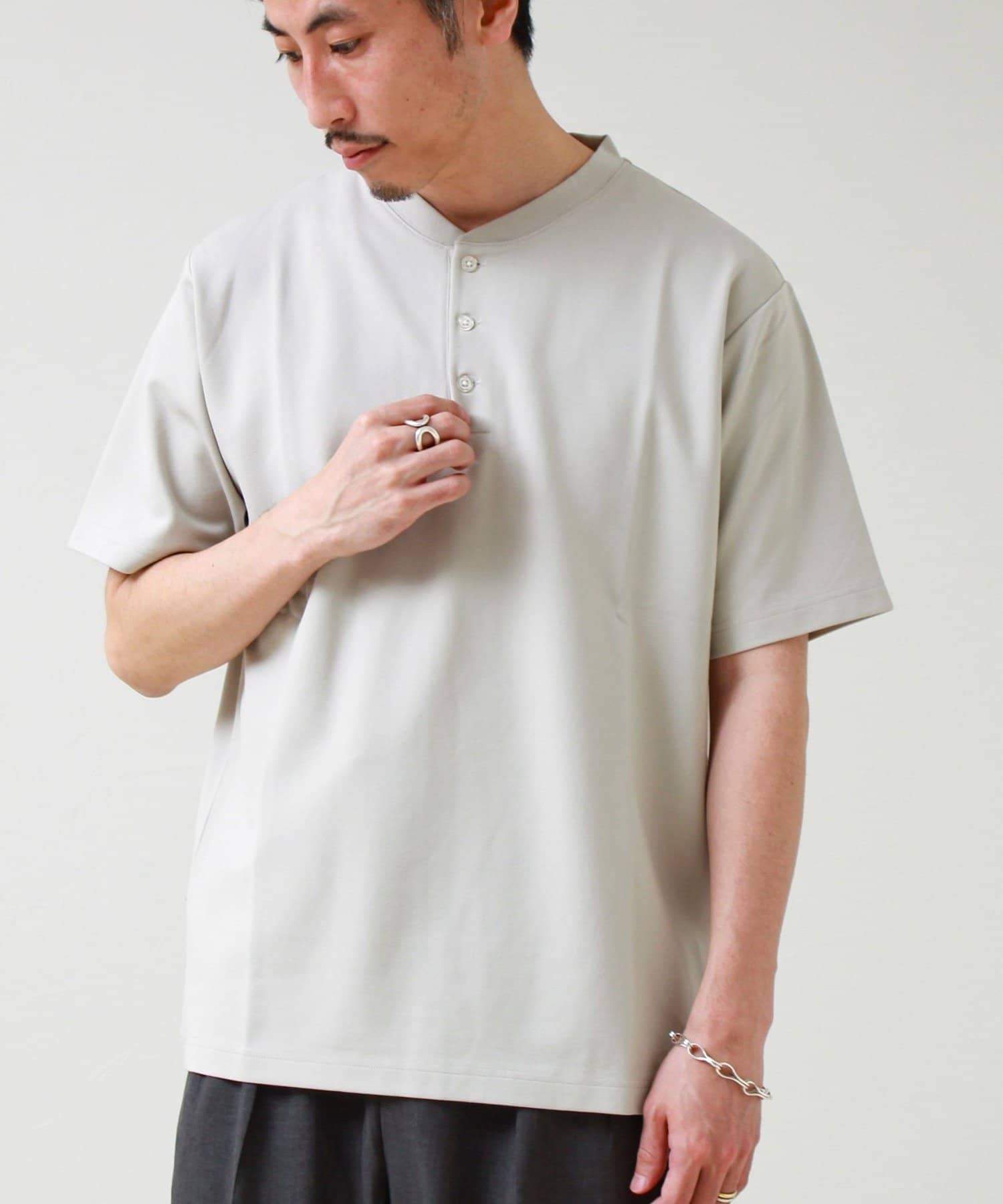 FREDY & GLOSTER(フレディ アンド グロスター) 【抗菌防臭】ポンチ素材 ヘンリーネックTシャツ