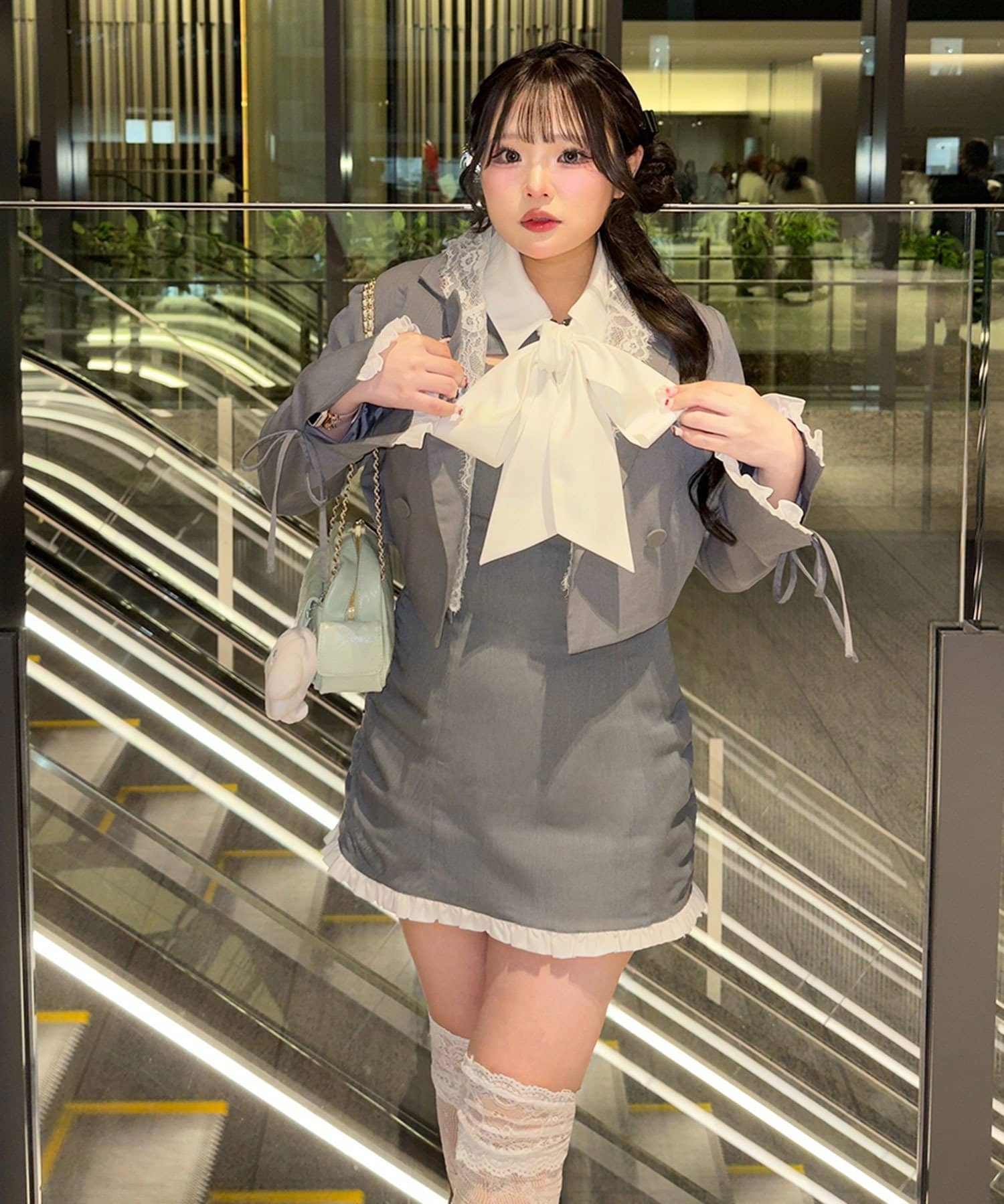 OLIVE des OLIVE(オリーブ デ オリーブ) 【インフルエンサー企画】maki フロントZIPマルチリボンワンピ