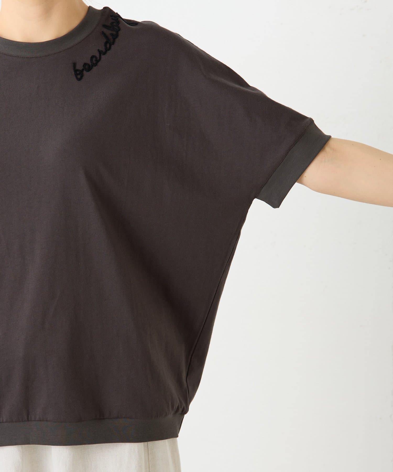 BEARDSLEY(ビアズリー) エンブロイダリーTシャツ