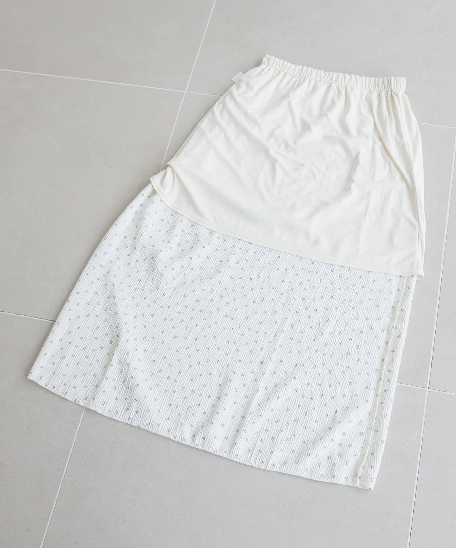 DISCOAT(ディスコート) 【15％OFF!4/11(土)19：00～】【甘すぎない大人柄】花柄楊柳スカート