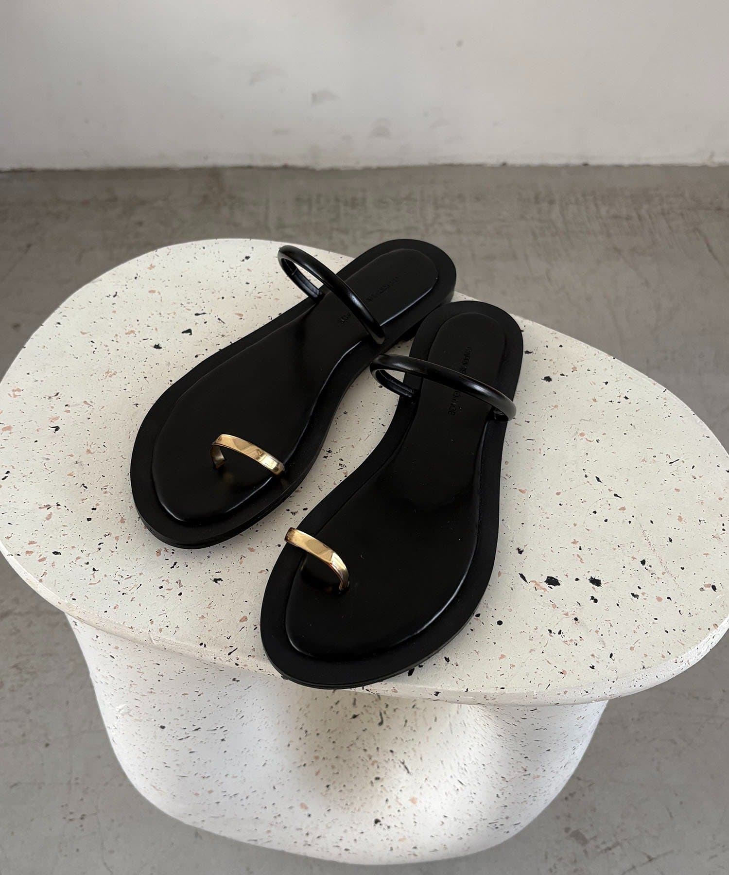 CAPRICIEUX LE'MAGE(カプリシュレマージュ) GOLDストラップサンダル