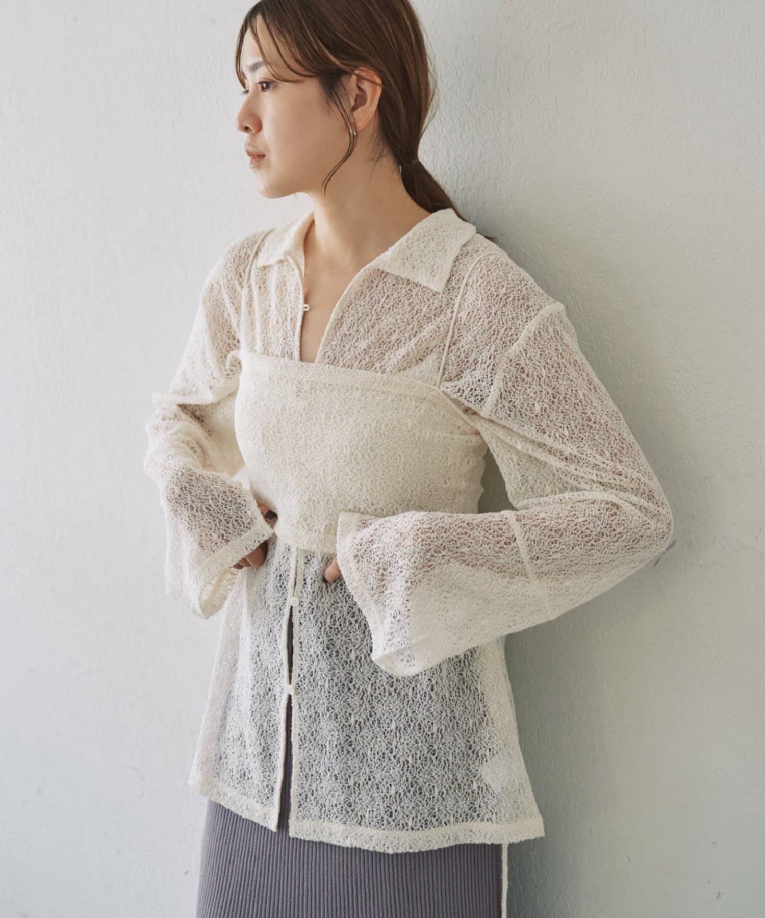 SHENERY(シーナリー) 絡みレースシャツ×ビスチェSET