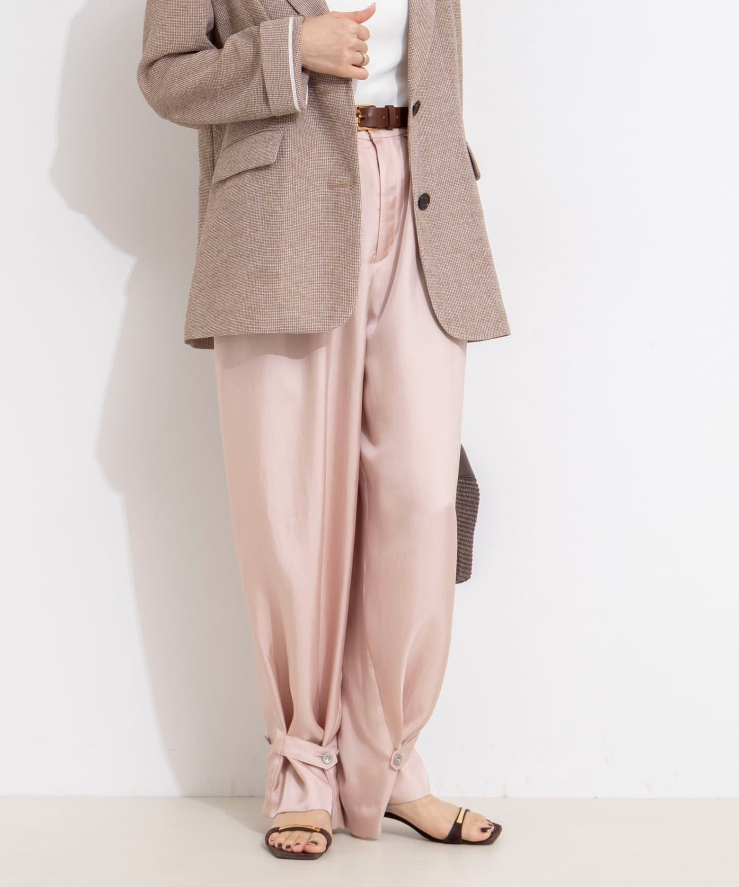 NOLLEY'S(ノーリーズ) 【一部店舗＆WEB限定カラー】ウォッシャブル高機能サテン裾タブ付きパンツ