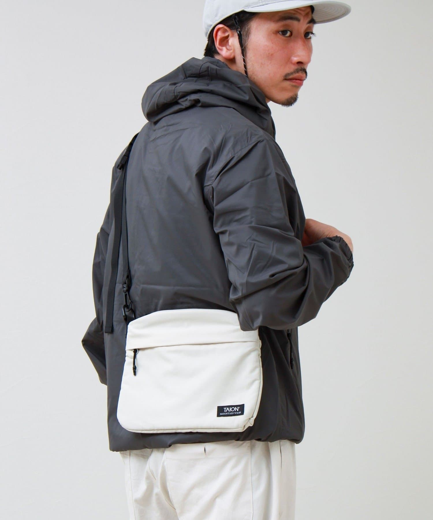 FREDY & GLOSTER(フレディ アンド グロスター) 【TAION / タイオン】MOUNTAIN SACOCHE