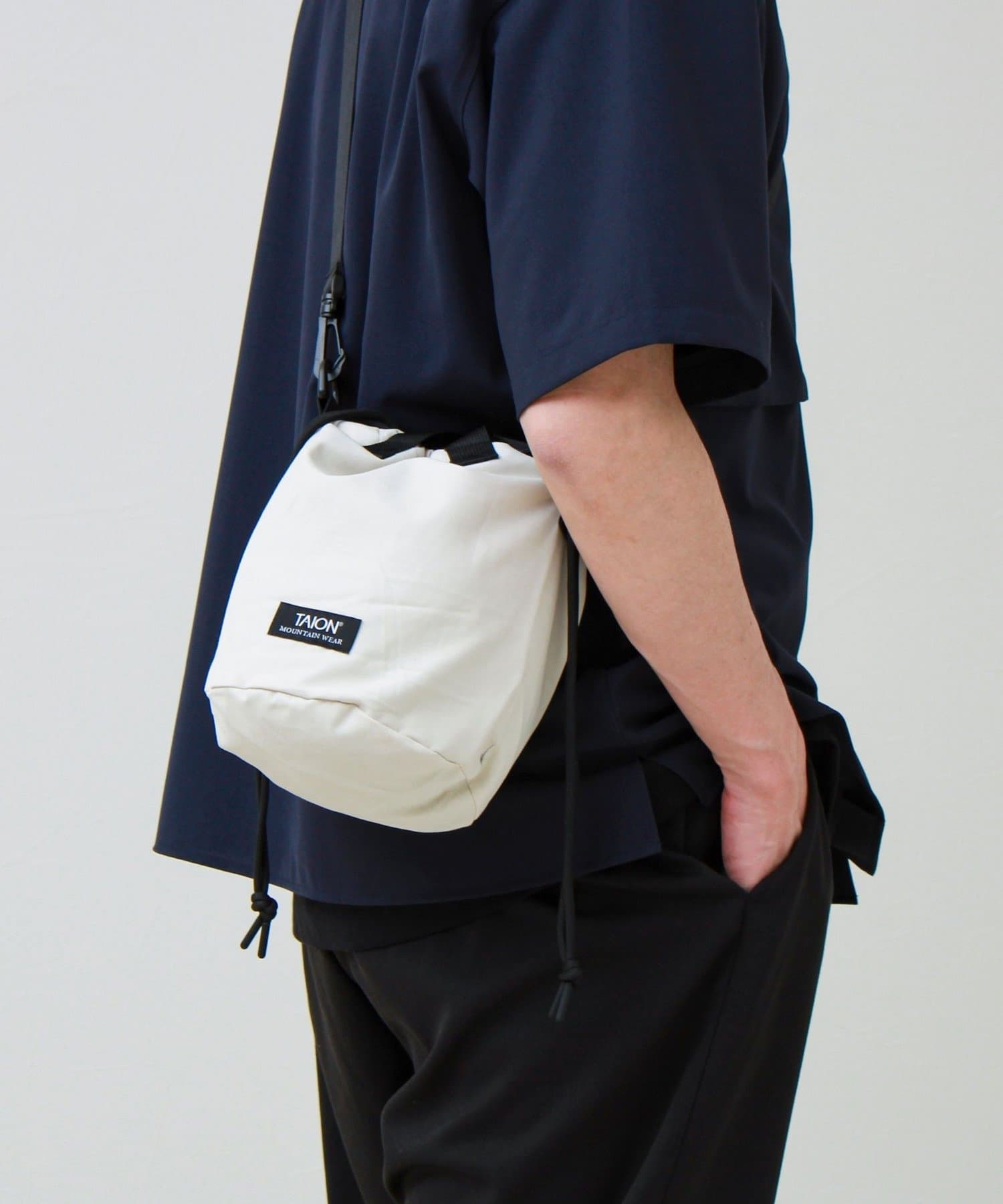 FREDY & GLOSTER(フレディ アンド グロスター) 【TAION / タイオン】MOUNTAIN BUCKET BAG