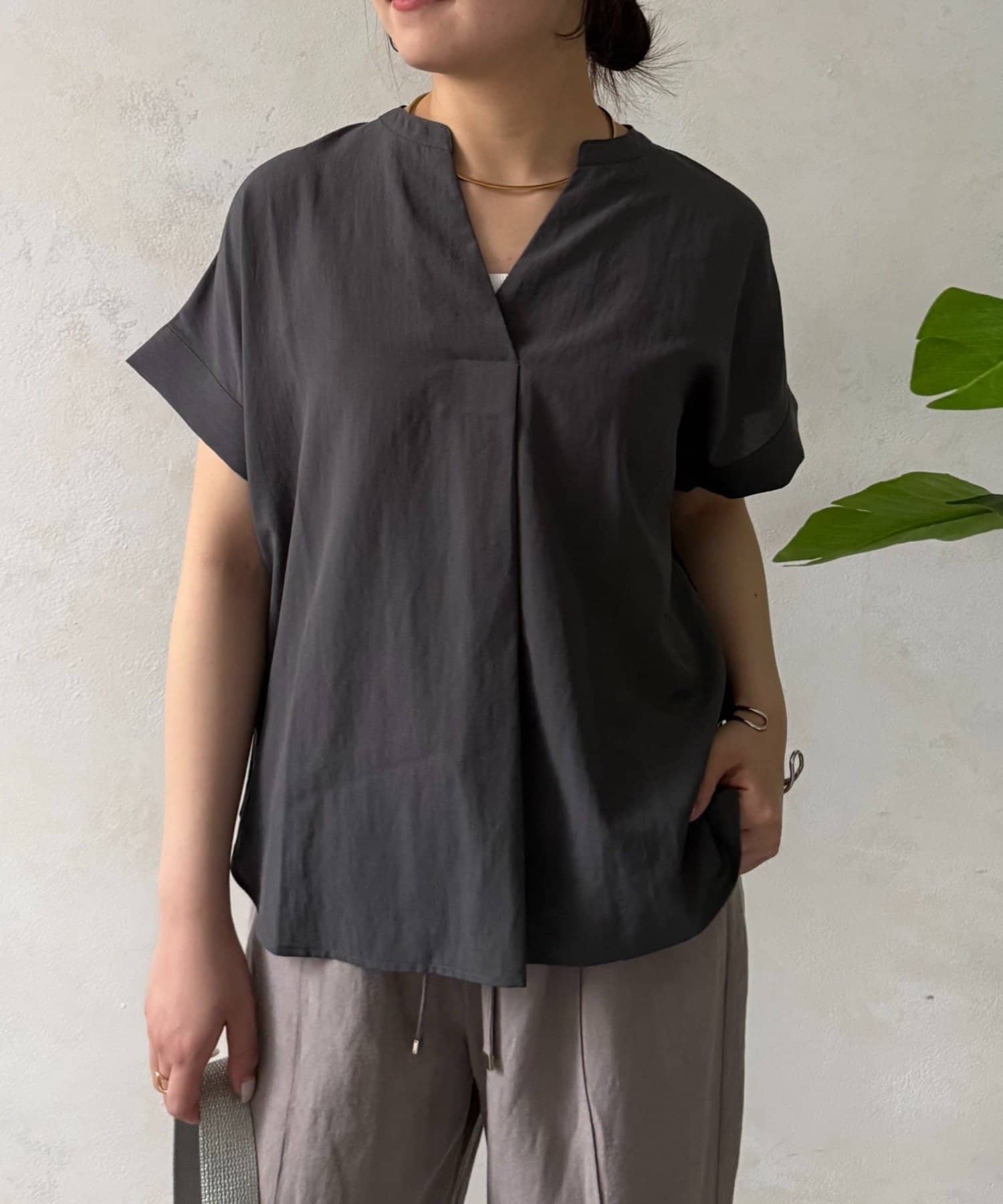 Jena　espace merveilleux(ジェナ　エスパスメルヴェイユ) フロントタックシアーブラウス