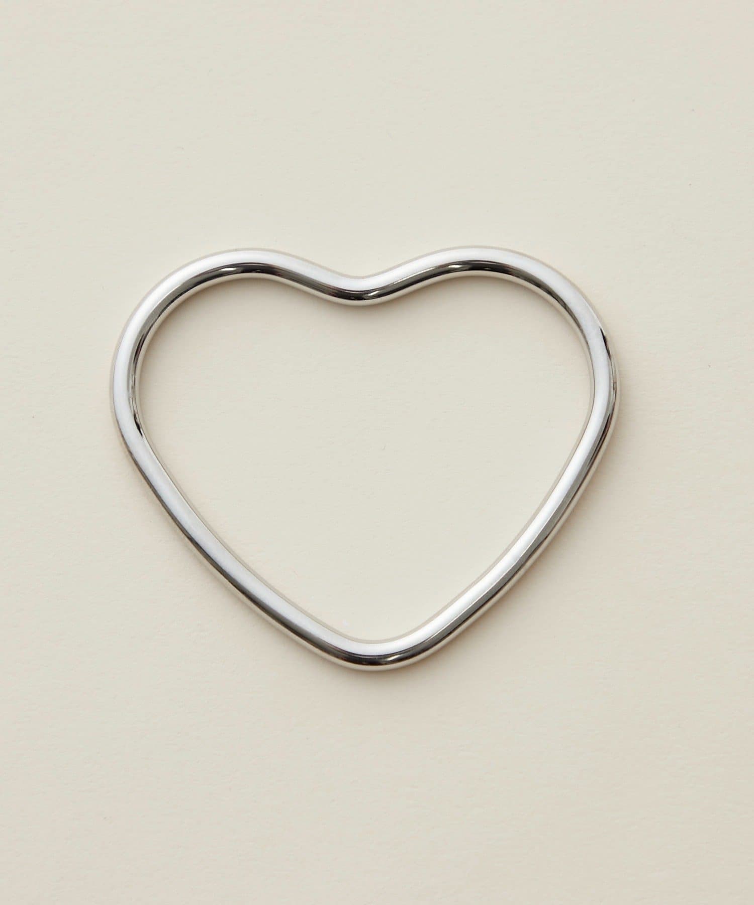 mystic(ミスティック) Lara ハートバングル