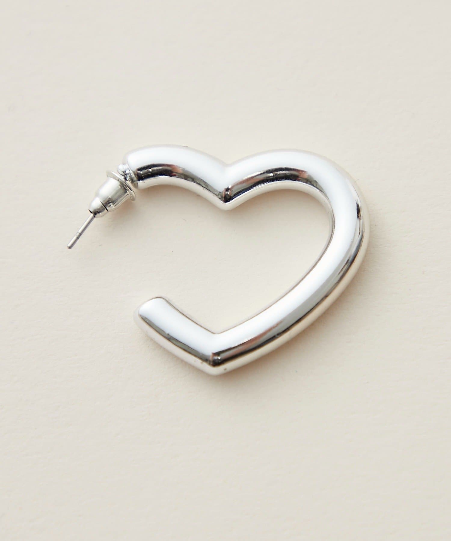 mystic(ミスティック) Lara ハートピアス