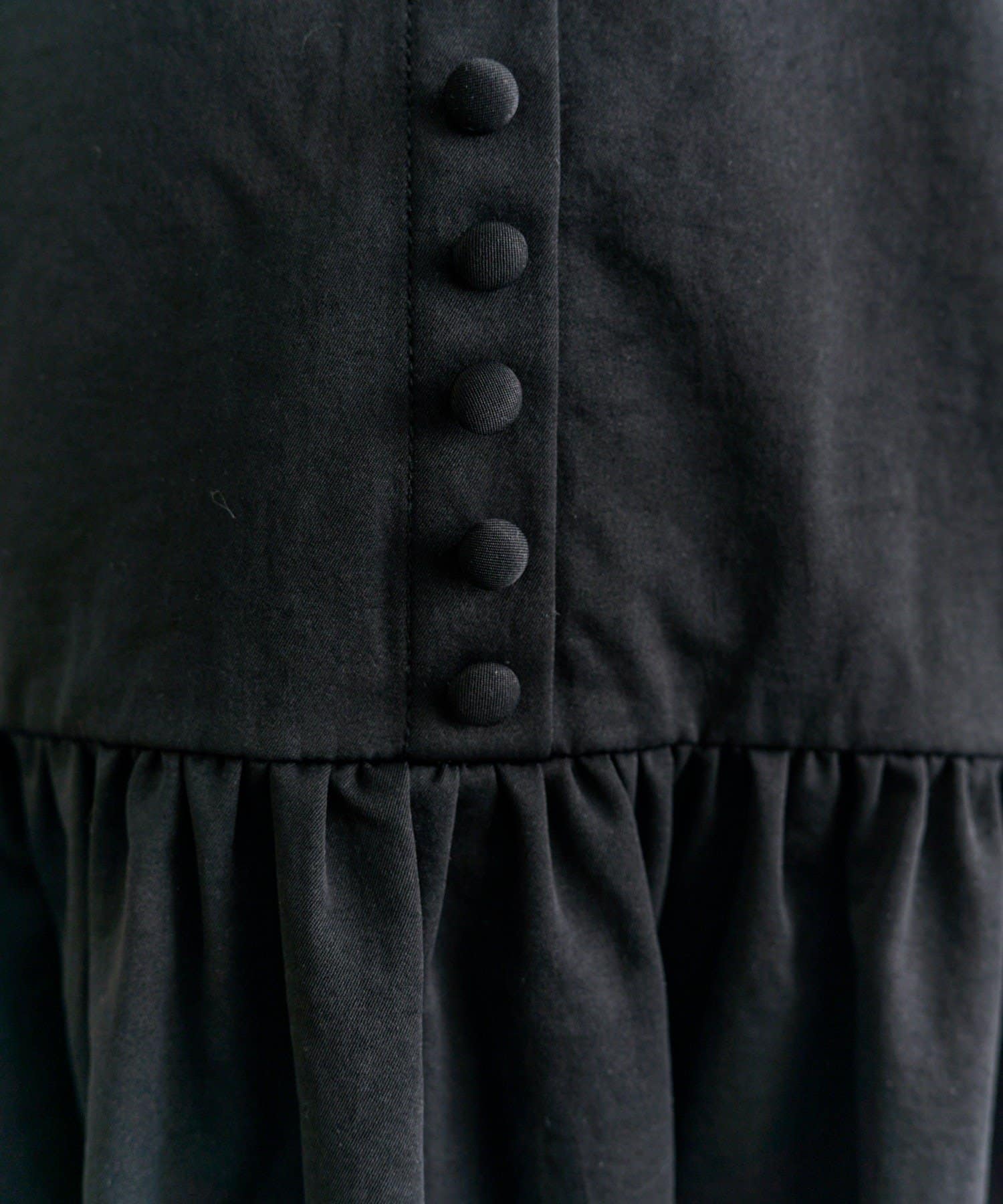 mystic(ミスティック) チョーカー付きスクエアジャンスカ