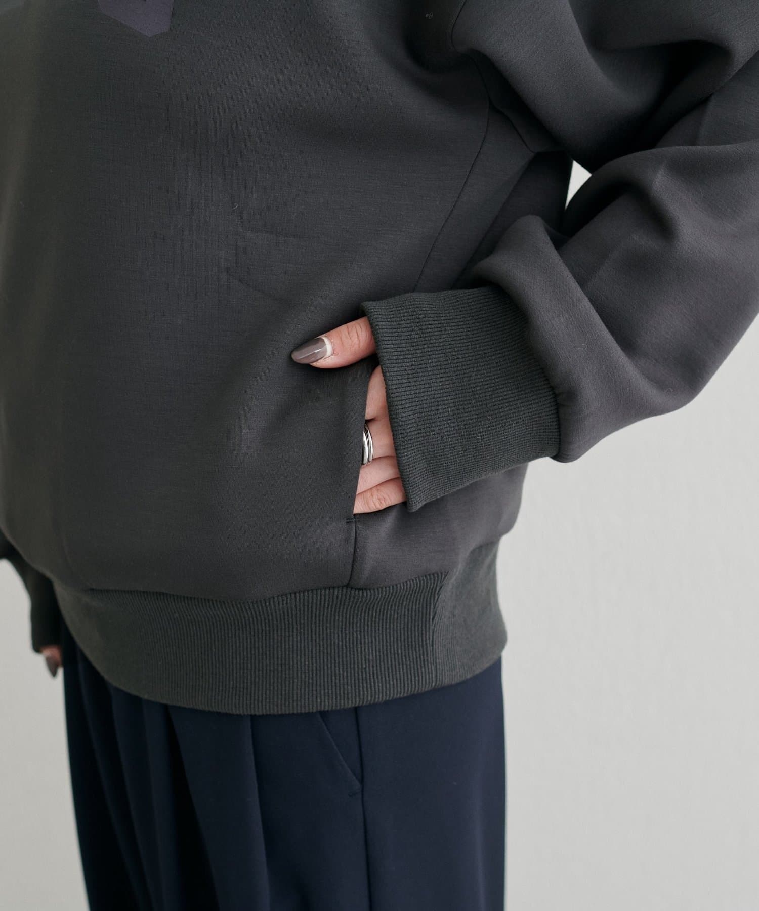 NICE CLAUP / OLIVE des OLIVE OUTLET(ナイスクラップ  / オリーブ デ オリーブ アウトレット) 【LARUTA】フード付きダンボールロンプルオーバー