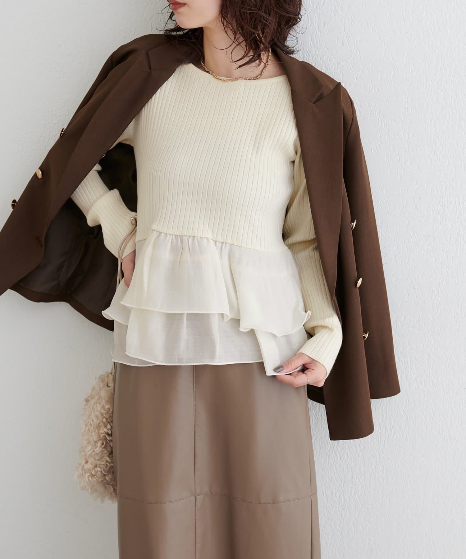 NICE CLAUP / OLIVE des OLIVE OUTLET(ナイスクラップ  / オリーブ デ オリーブ アウトレット) 【LARUTA】前後2WAYペプラムフリルニット