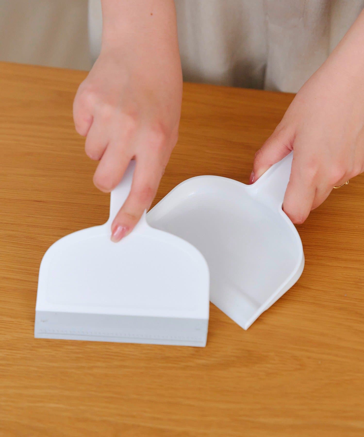 salut!(サリュ) ミニほうき