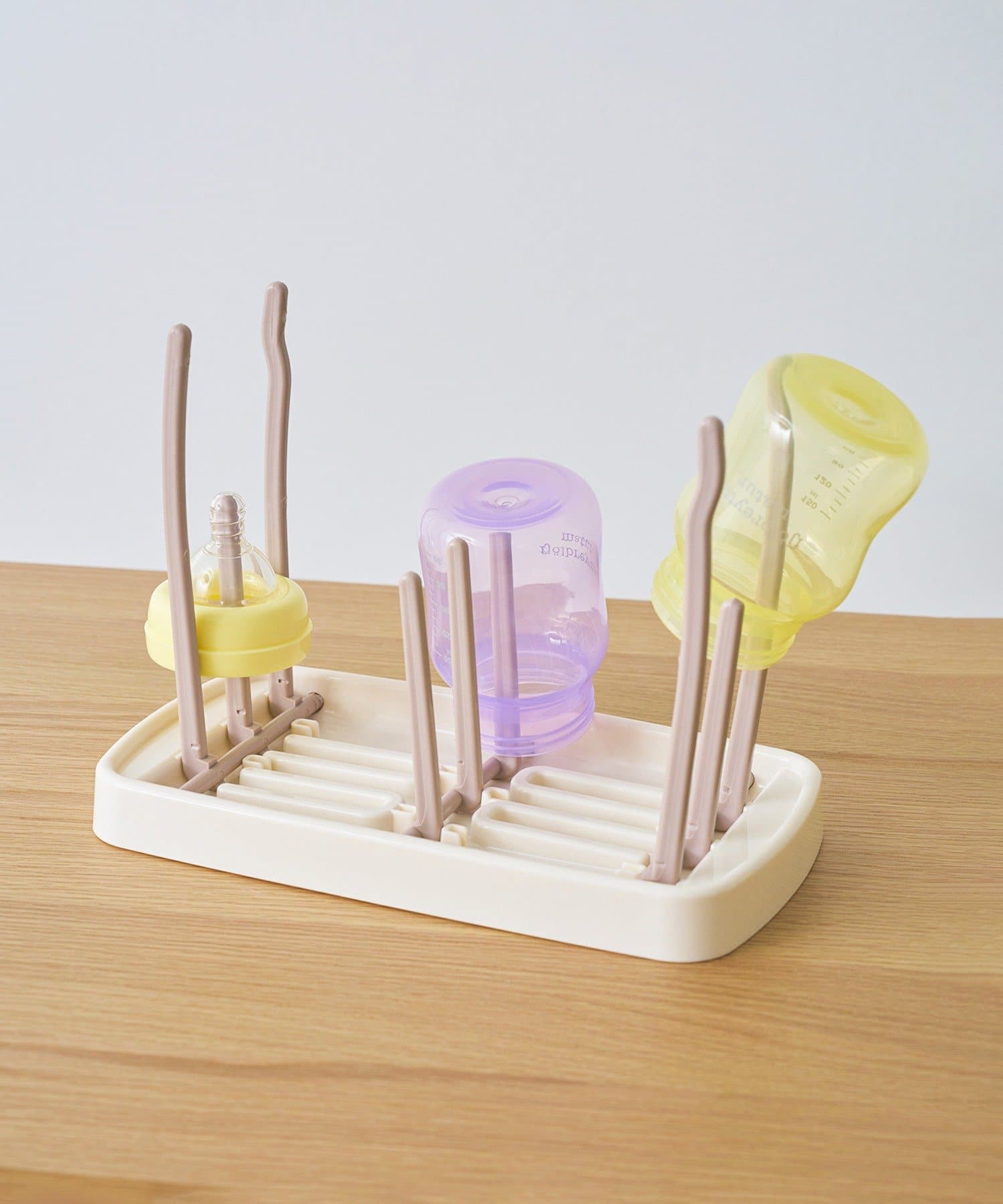 3COINS(スリーコインズ) 折りたためるボトルスタンド