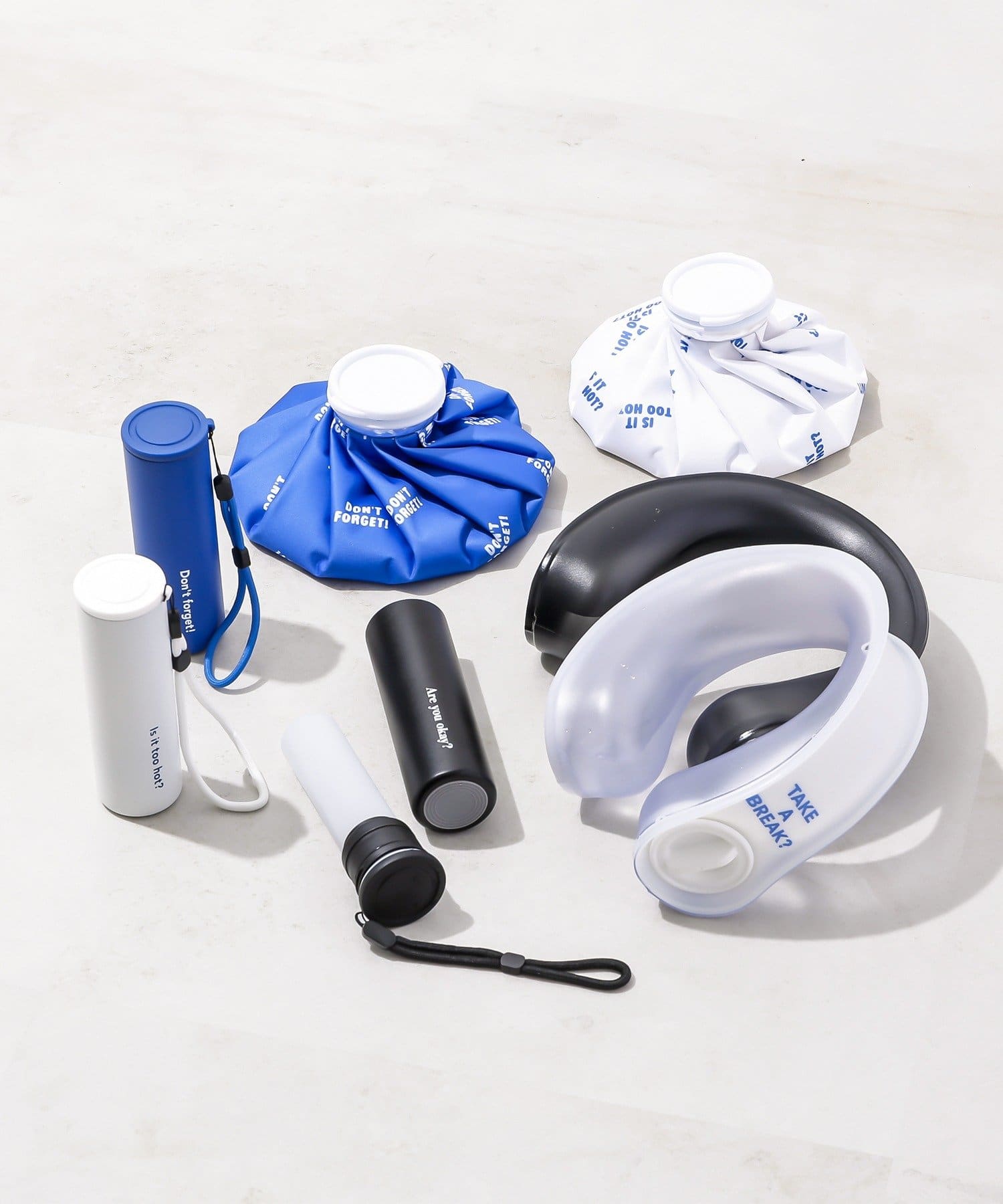 3COINS(スリーコインズ) ネック氷のう