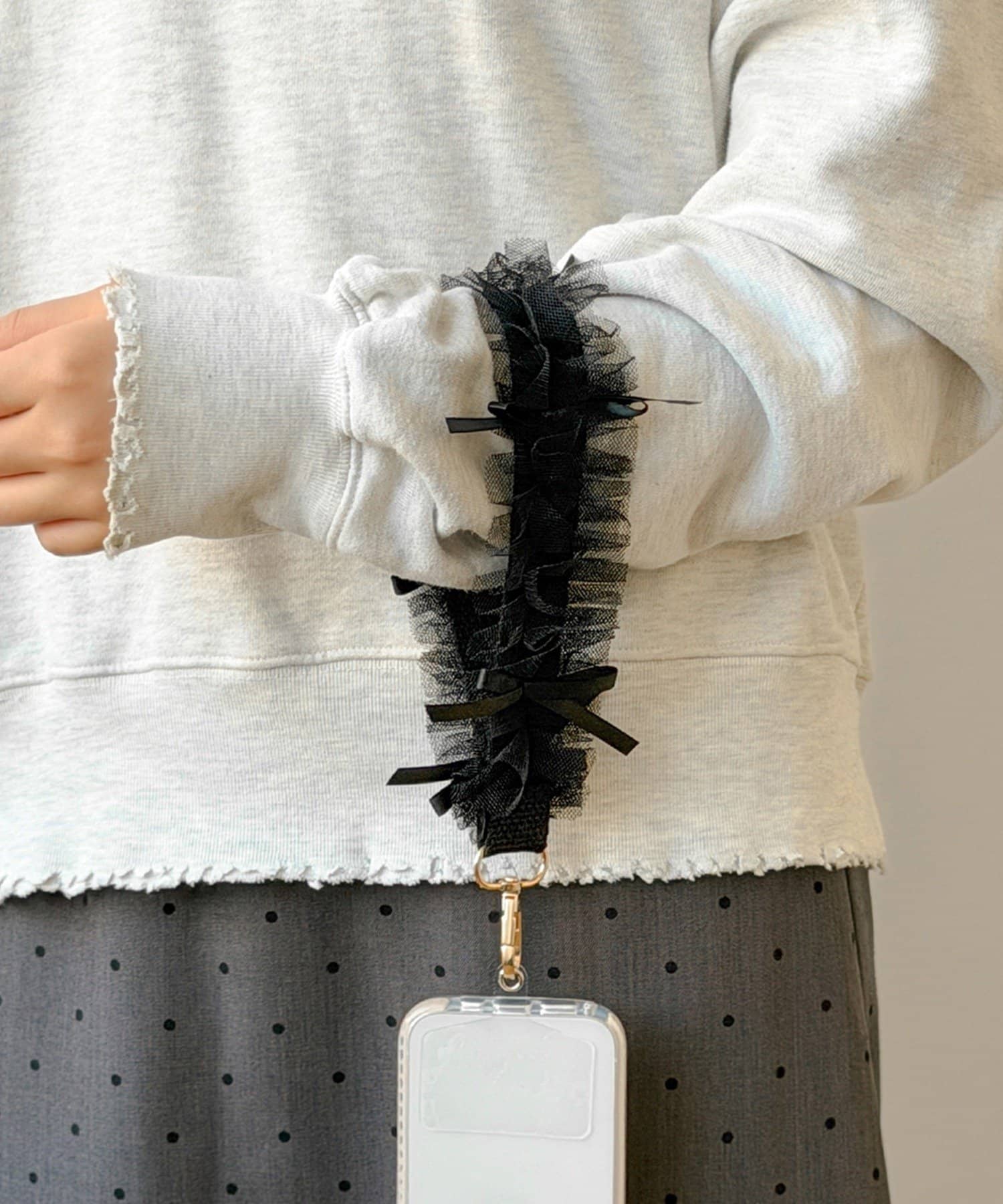 3COINS(スリーコインズ) リボンチュールハンドストラップ